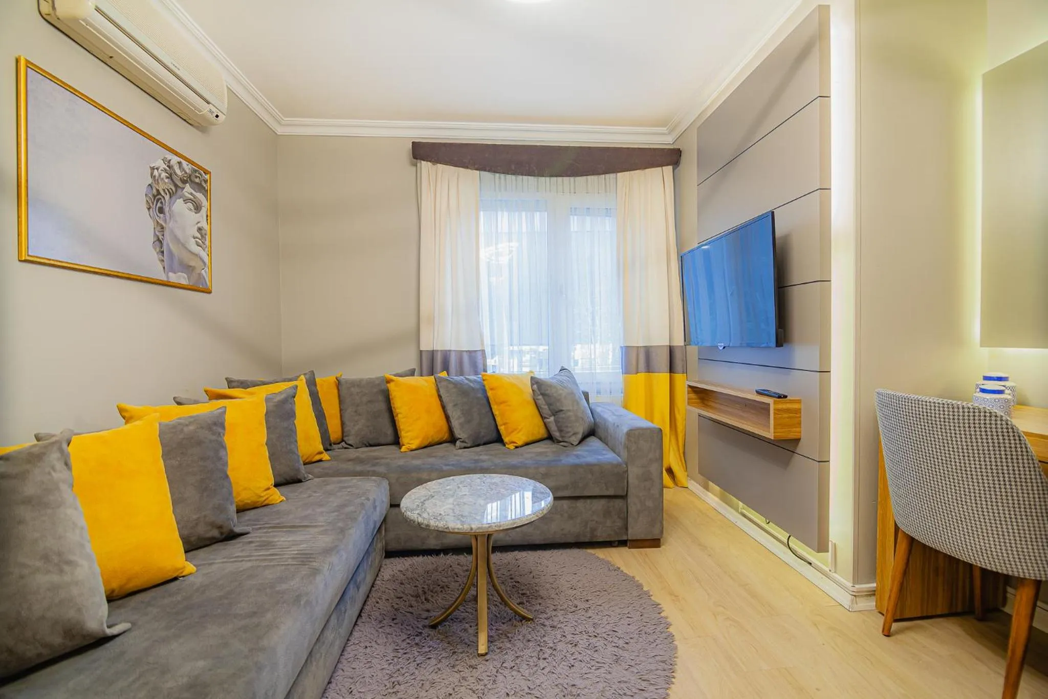 TV and multimedia in La Palace Exclusive Design