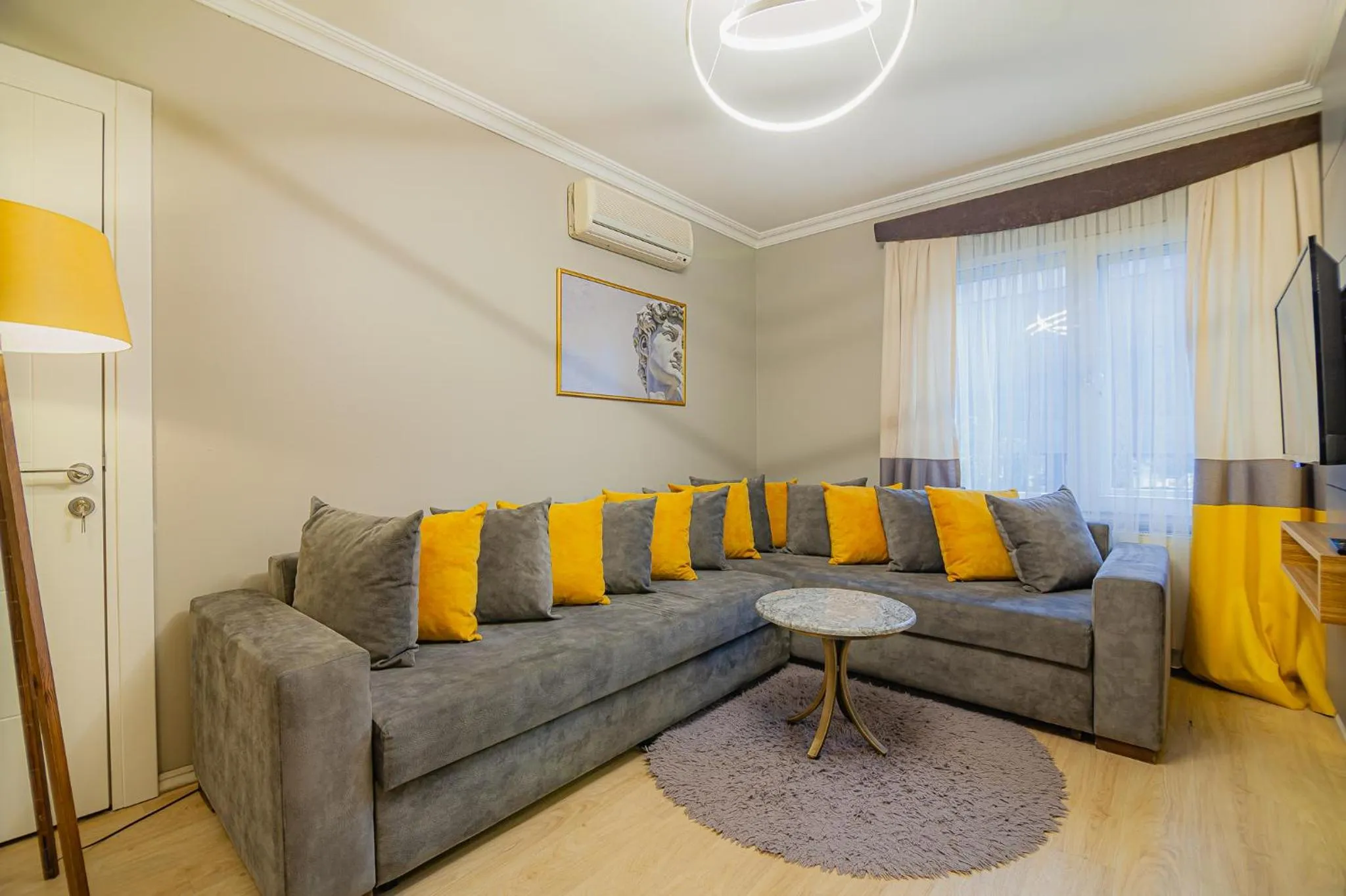 Kitchen or kitchenette in La Palace Exclusive Design