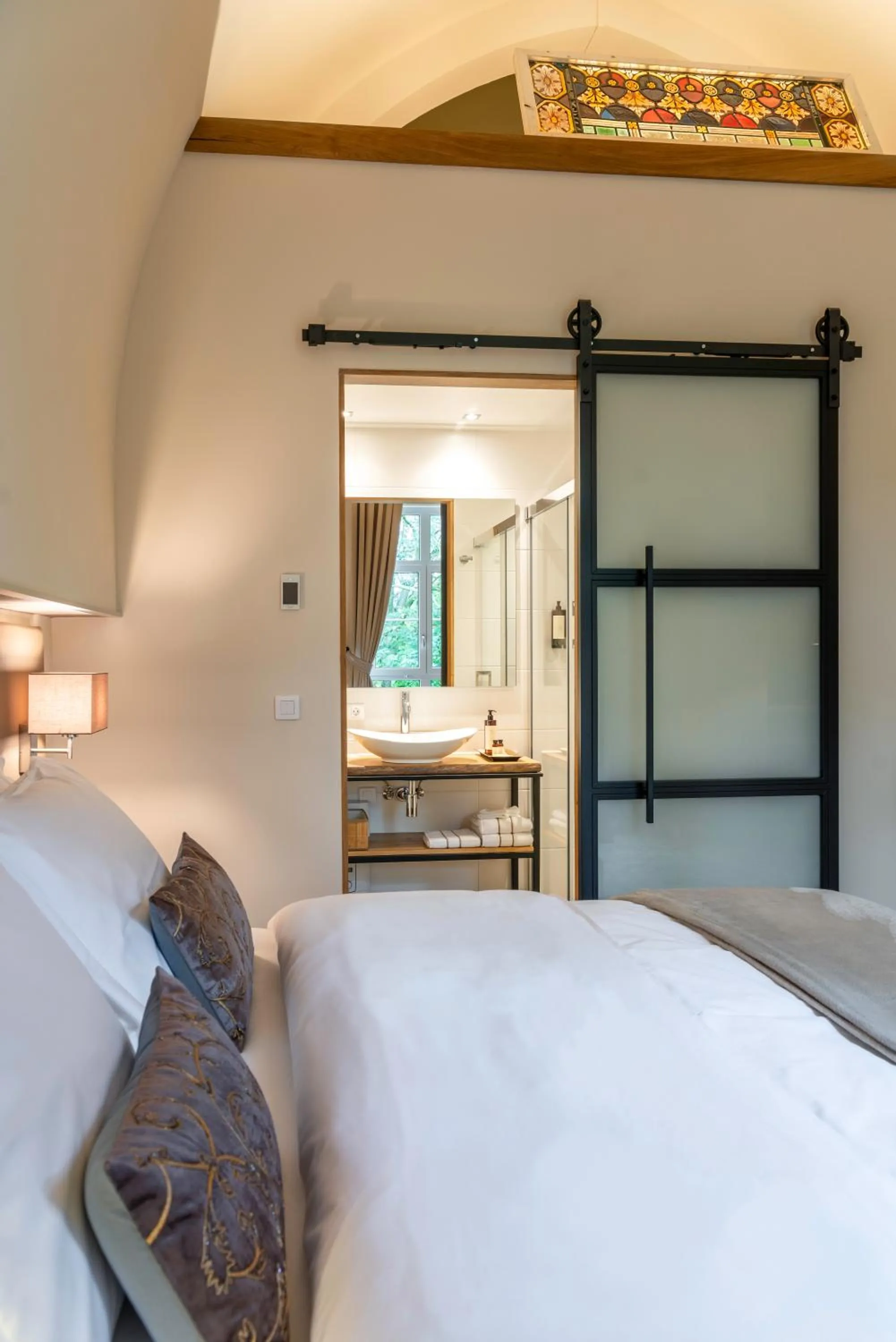 Bed in KerkHotel Biervliet