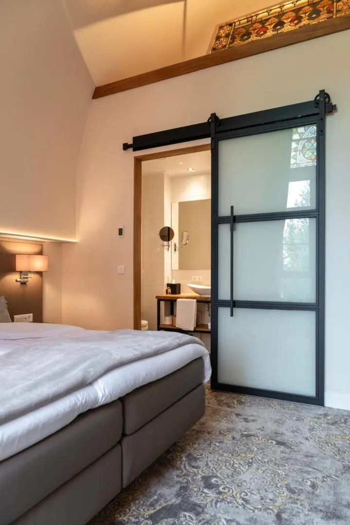 Bed in KerkHotel Biervliet