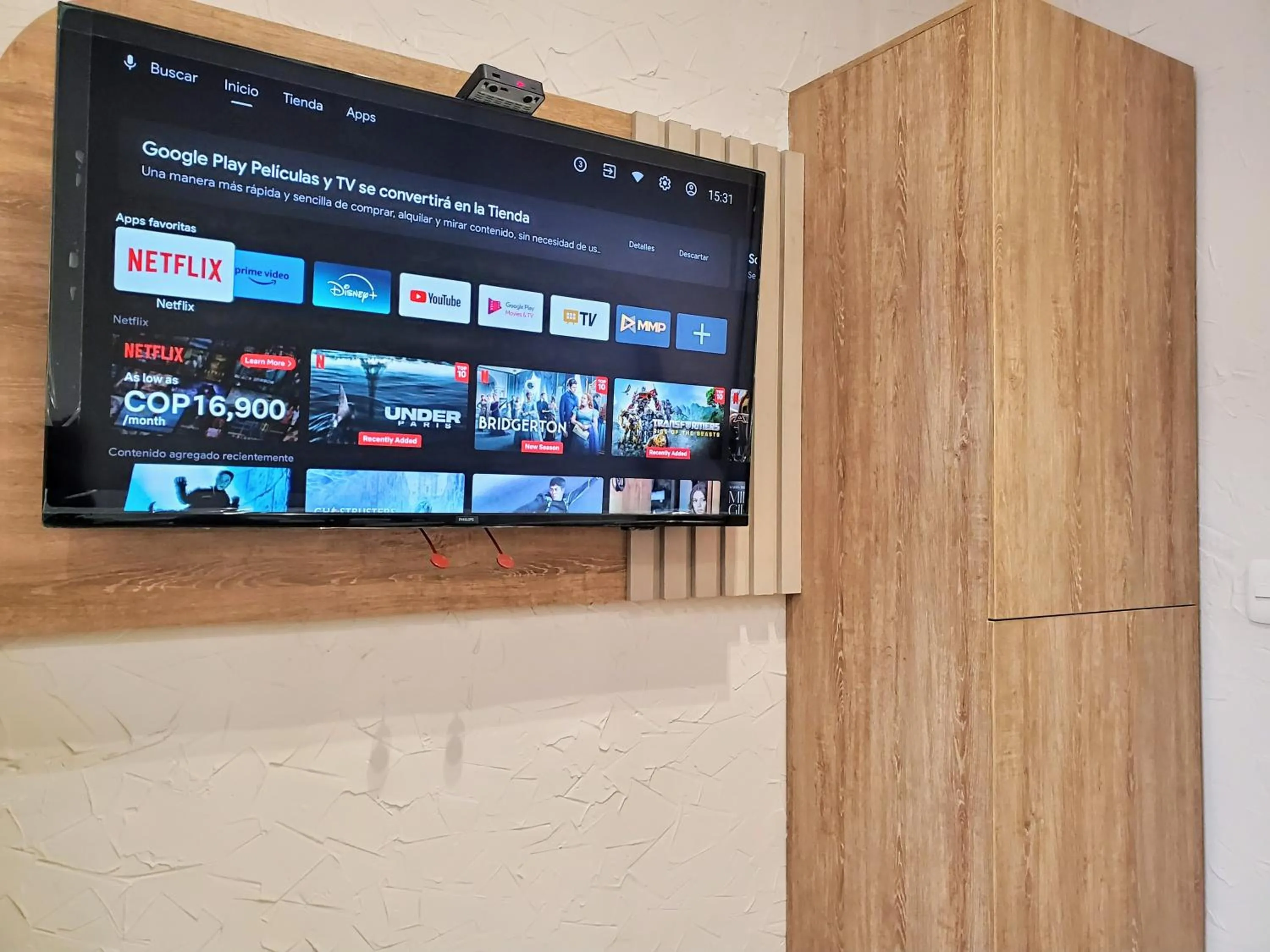 TV and multimedia in Zentrico Boutique