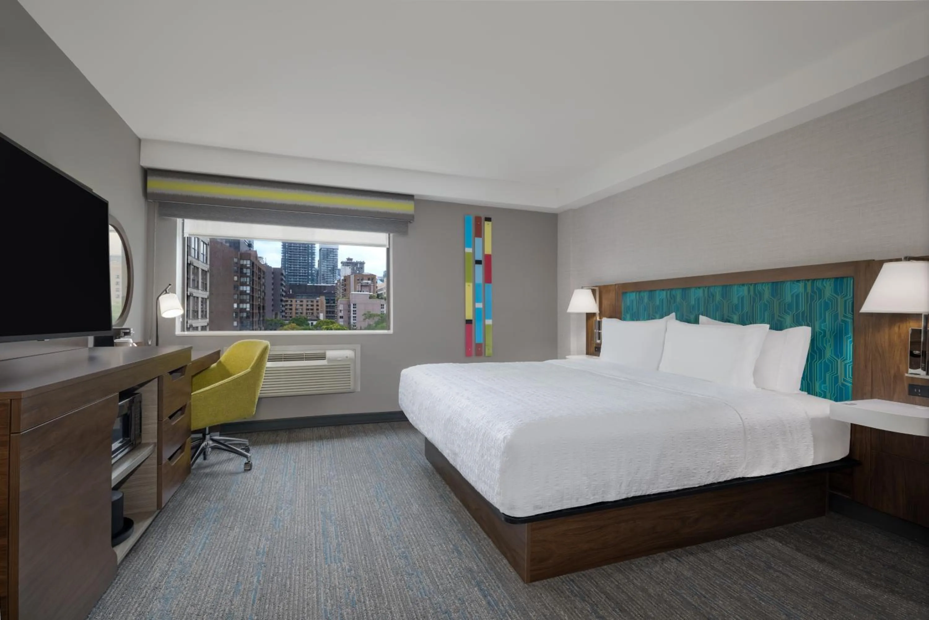 Bed in Hampton Inn & Suites by Hilton Toronto Downtown
