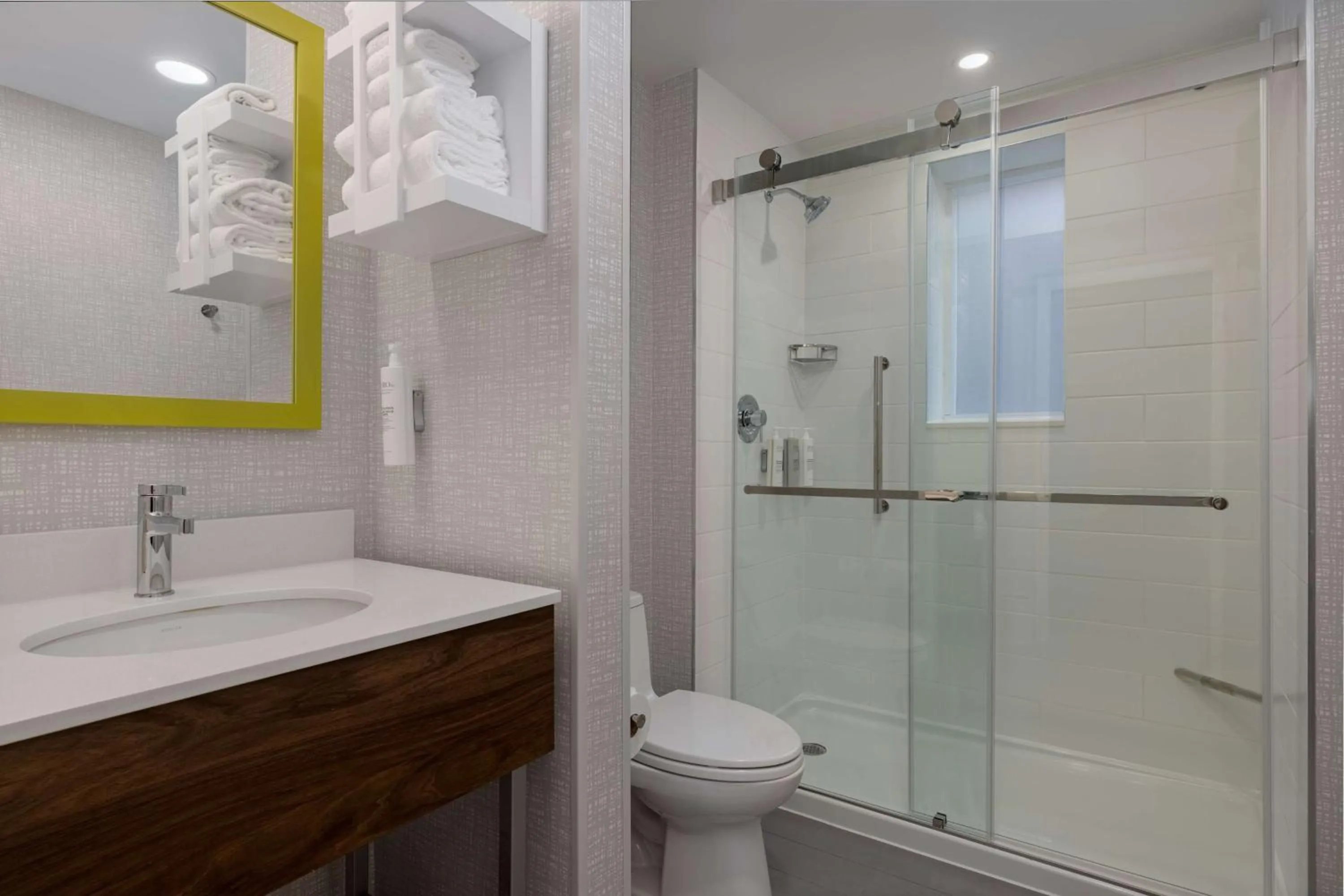 Bathroom in Hampton Inn & Suites by Hilton Toronto Downtown