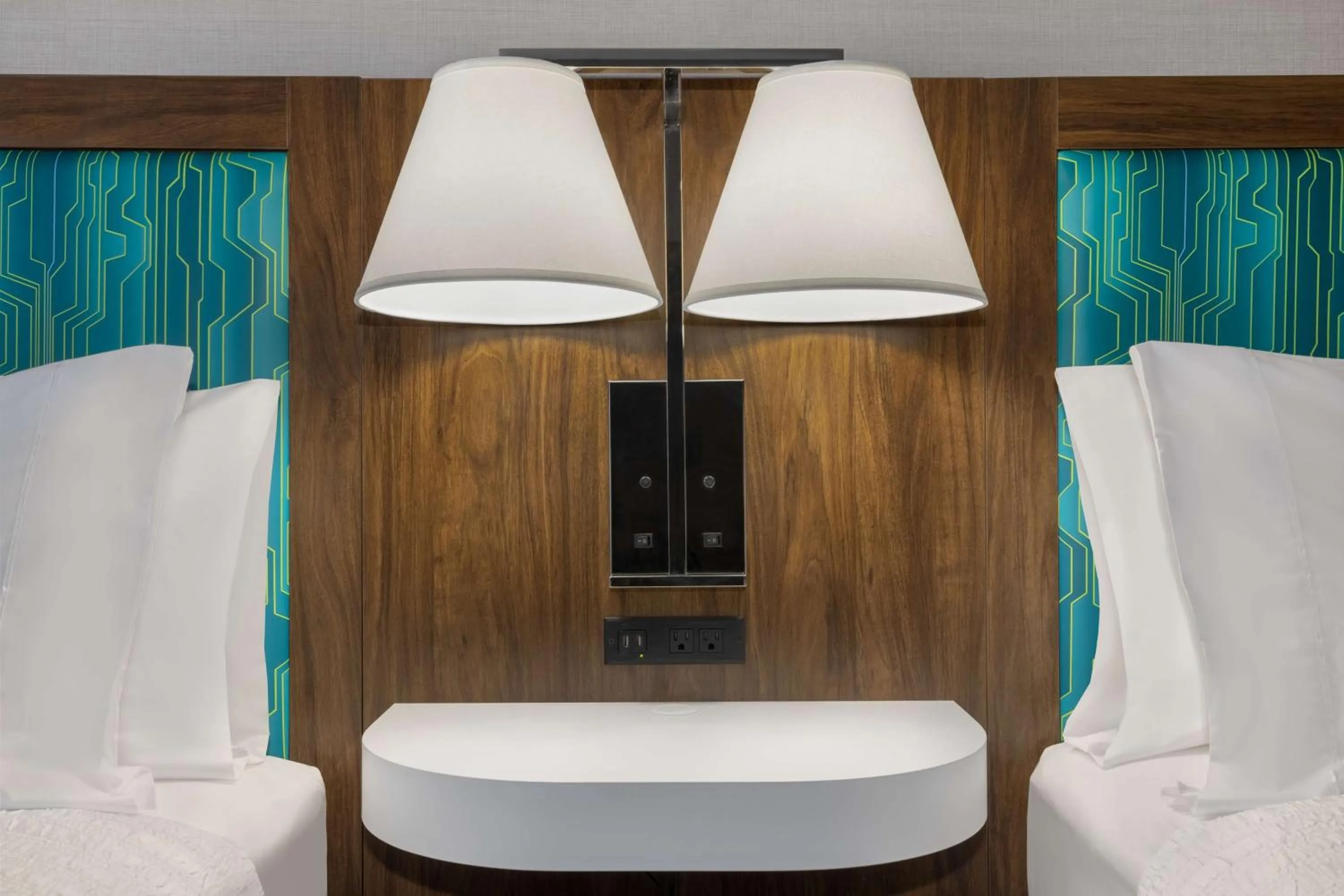 Bed in Hampton Inn & Suites by Hilton Toronto Downtown