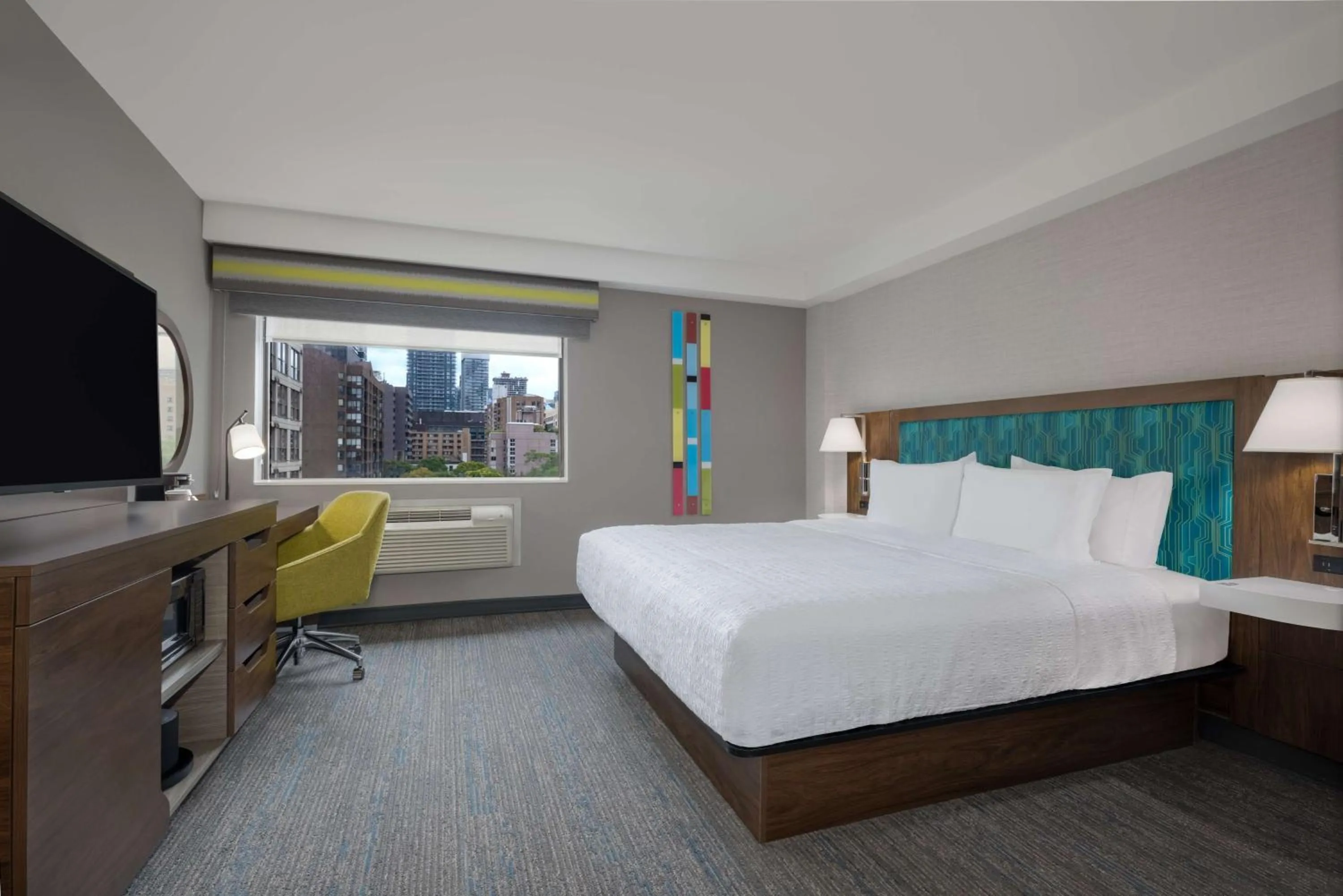 Bed in Hampton Inn & Suites by Hilton Toronto Downtown