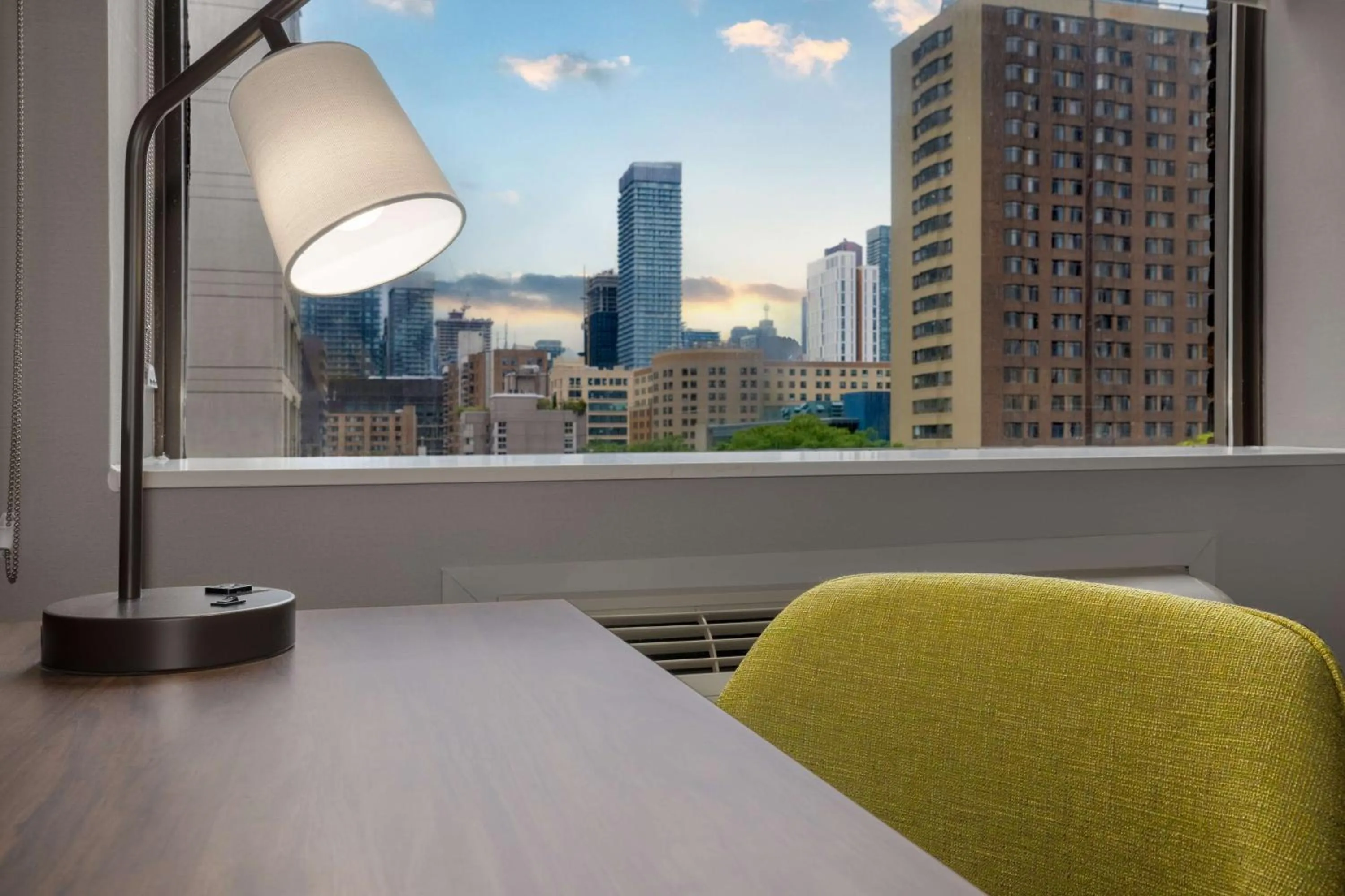 Bedroom in Hampton Inn & Suites by Hilton Toronto Downtown