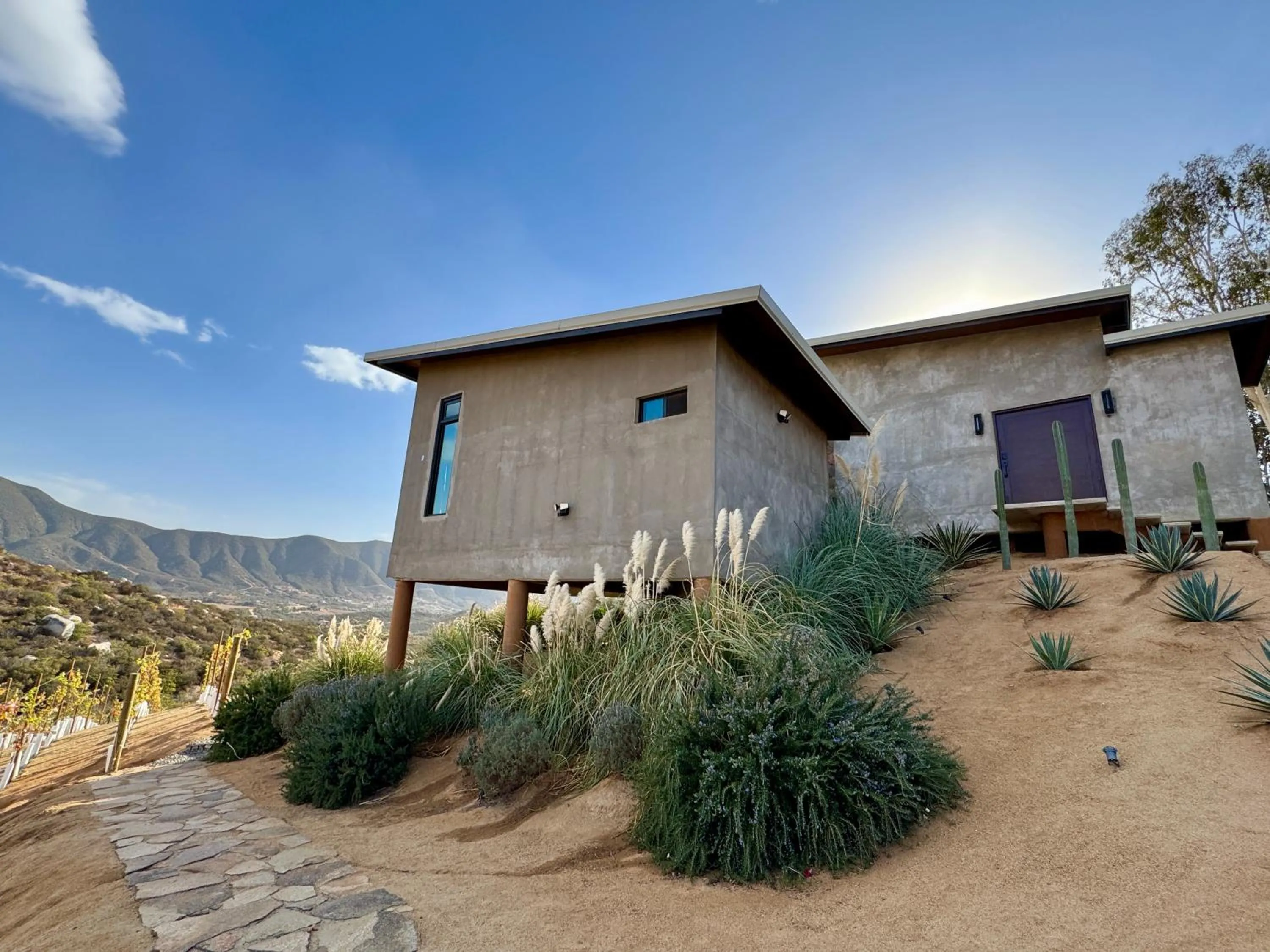 Property building in Prajna Valle de Guadalupe