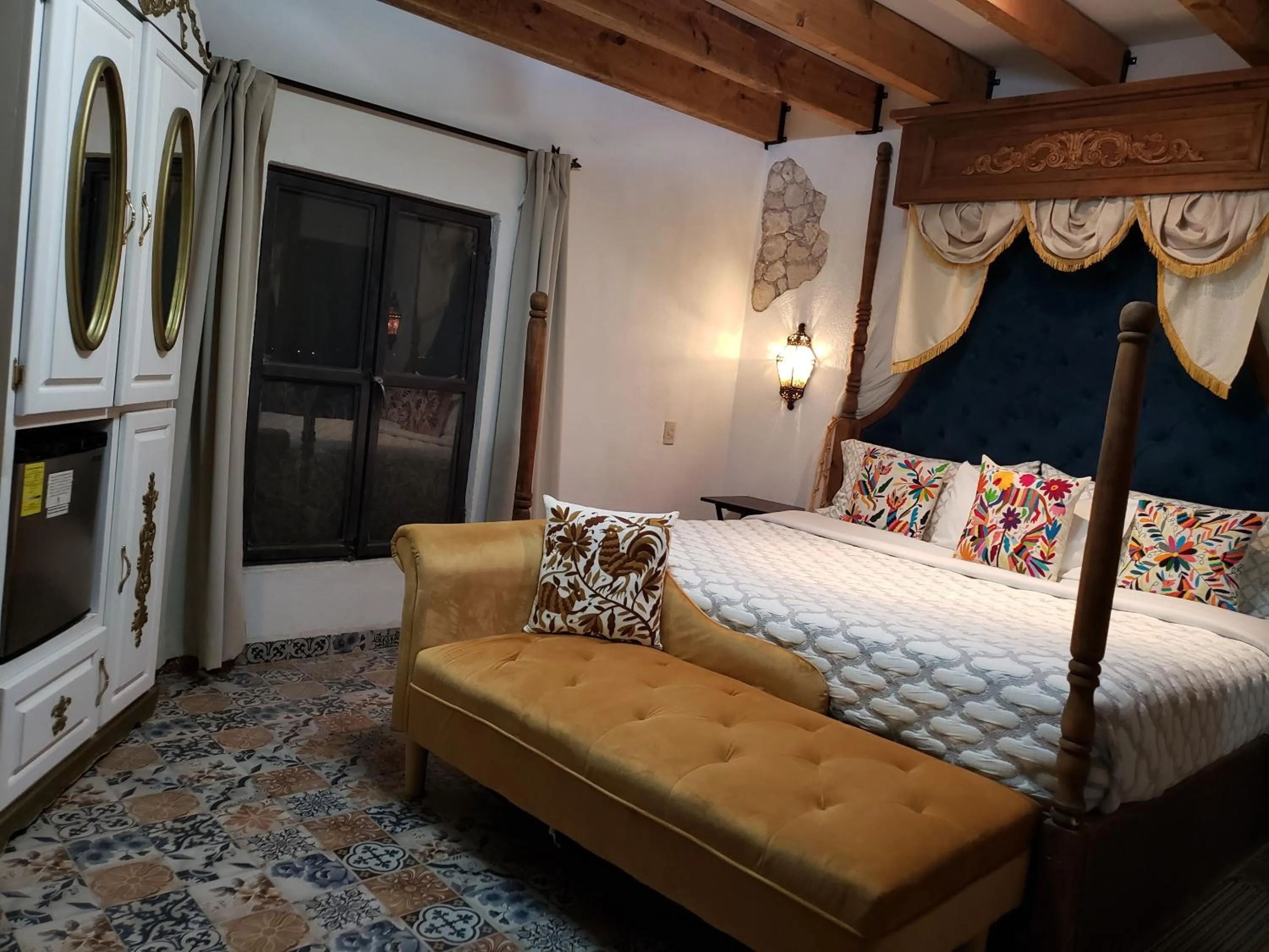 Bed in Alborada Bernal