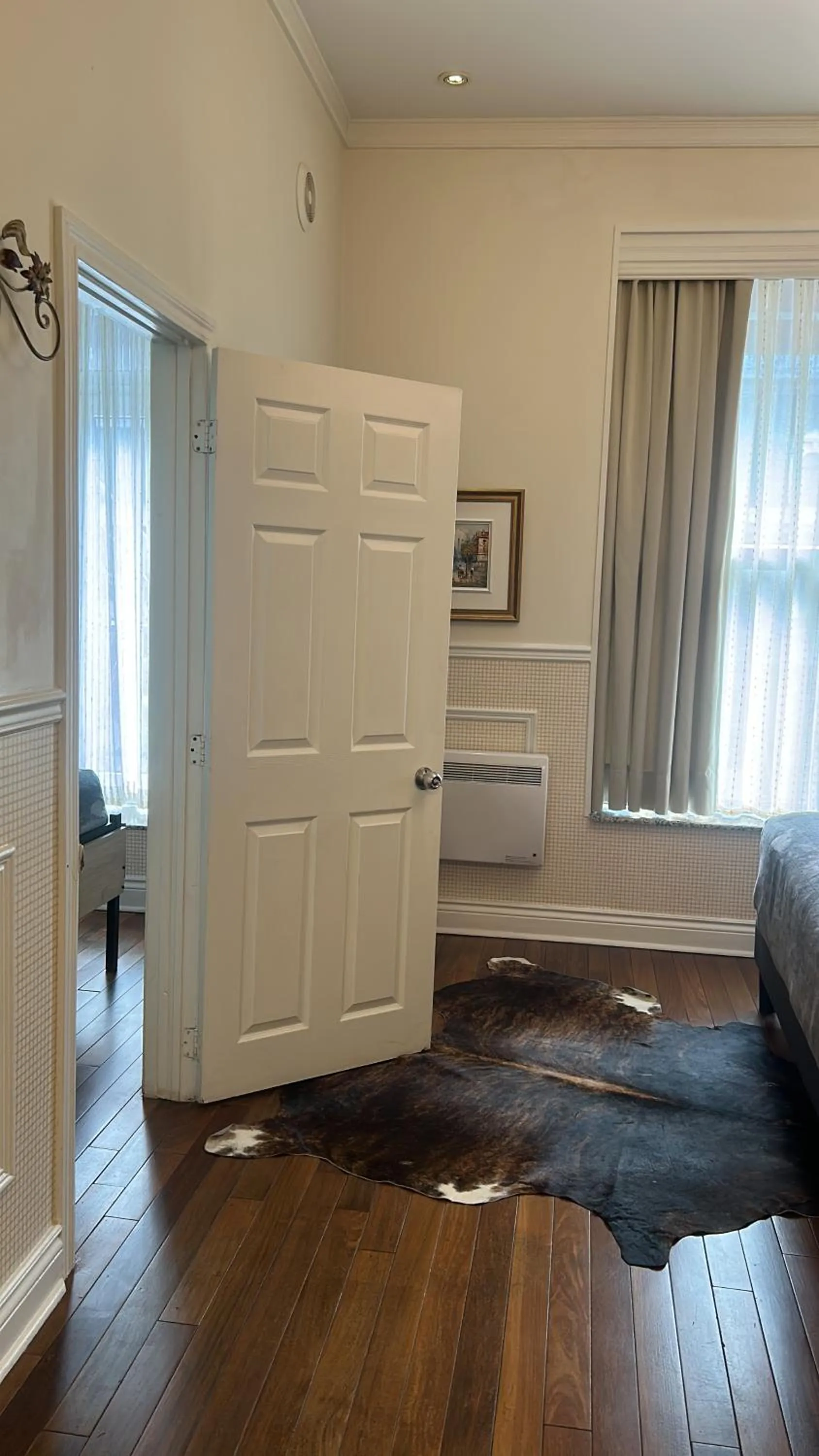 Bedroom in Parc Suites Hotel