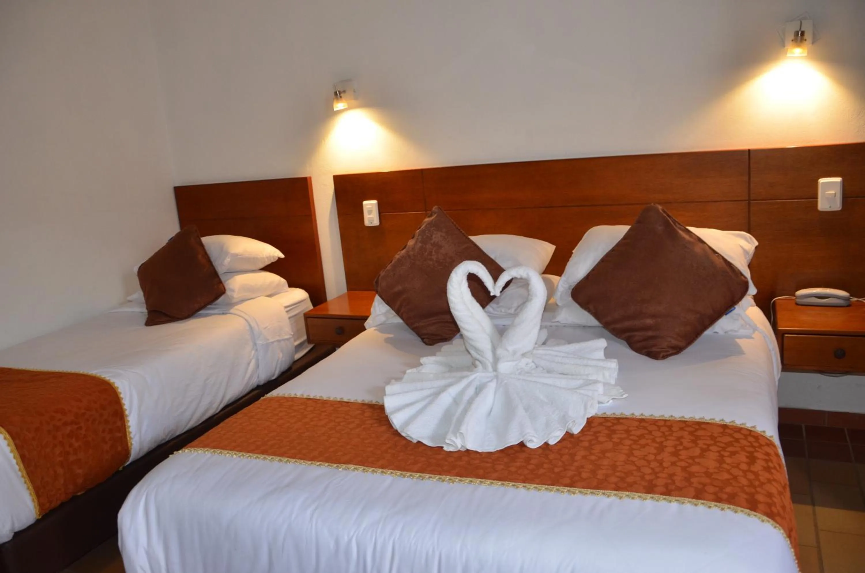 Bedroom, Bed in Hotel Santiago Diaz Piedrahita