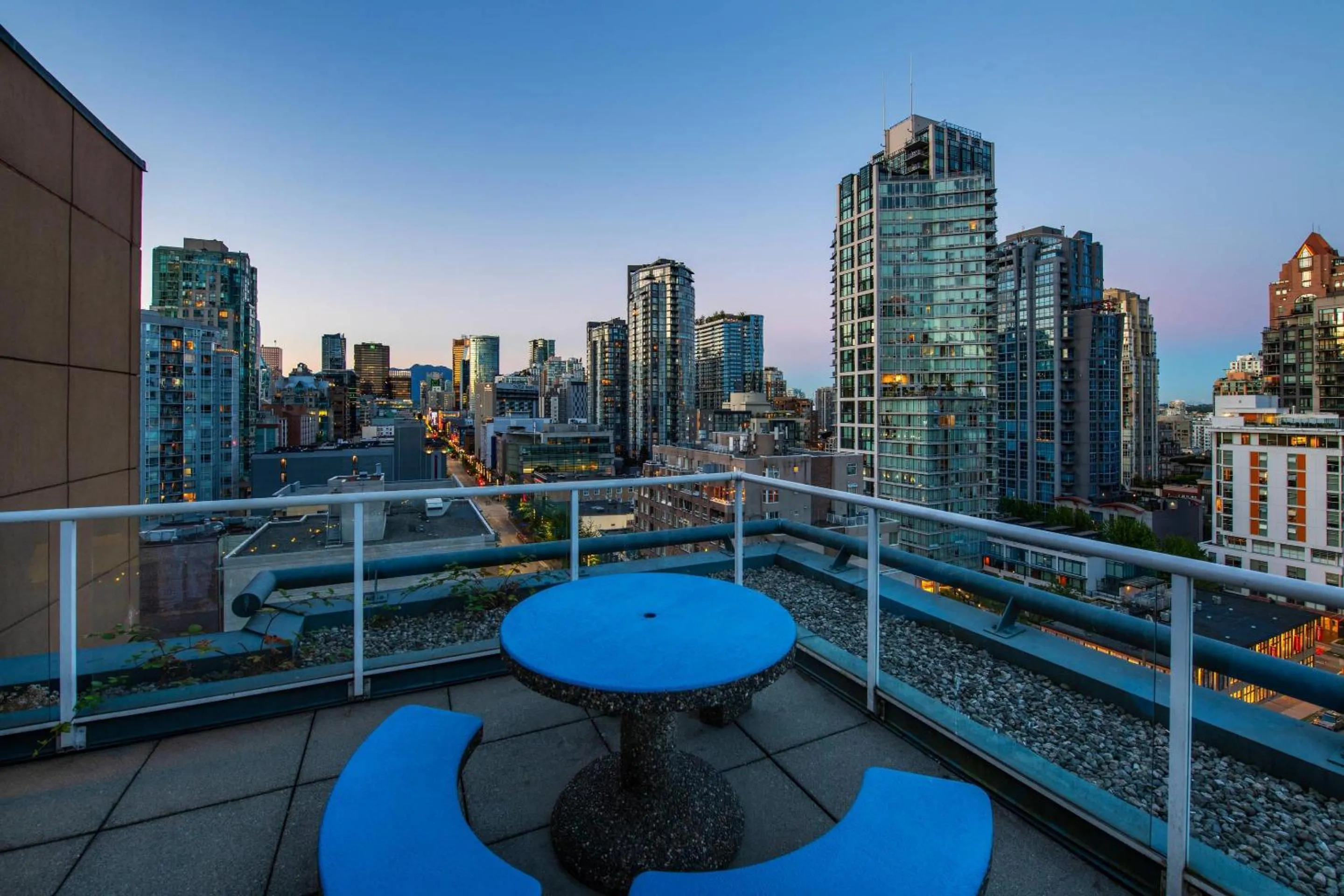 Property building in Grand Park Hotel & Suites Downtown Vancouver, an Ascend Collection Hotel