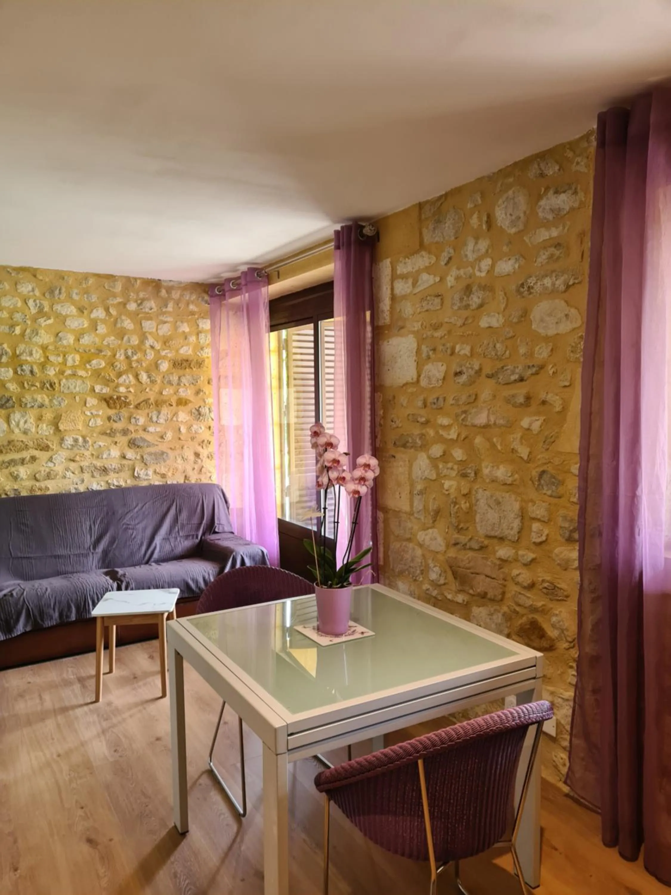 Living room in La Maison Thimadaise