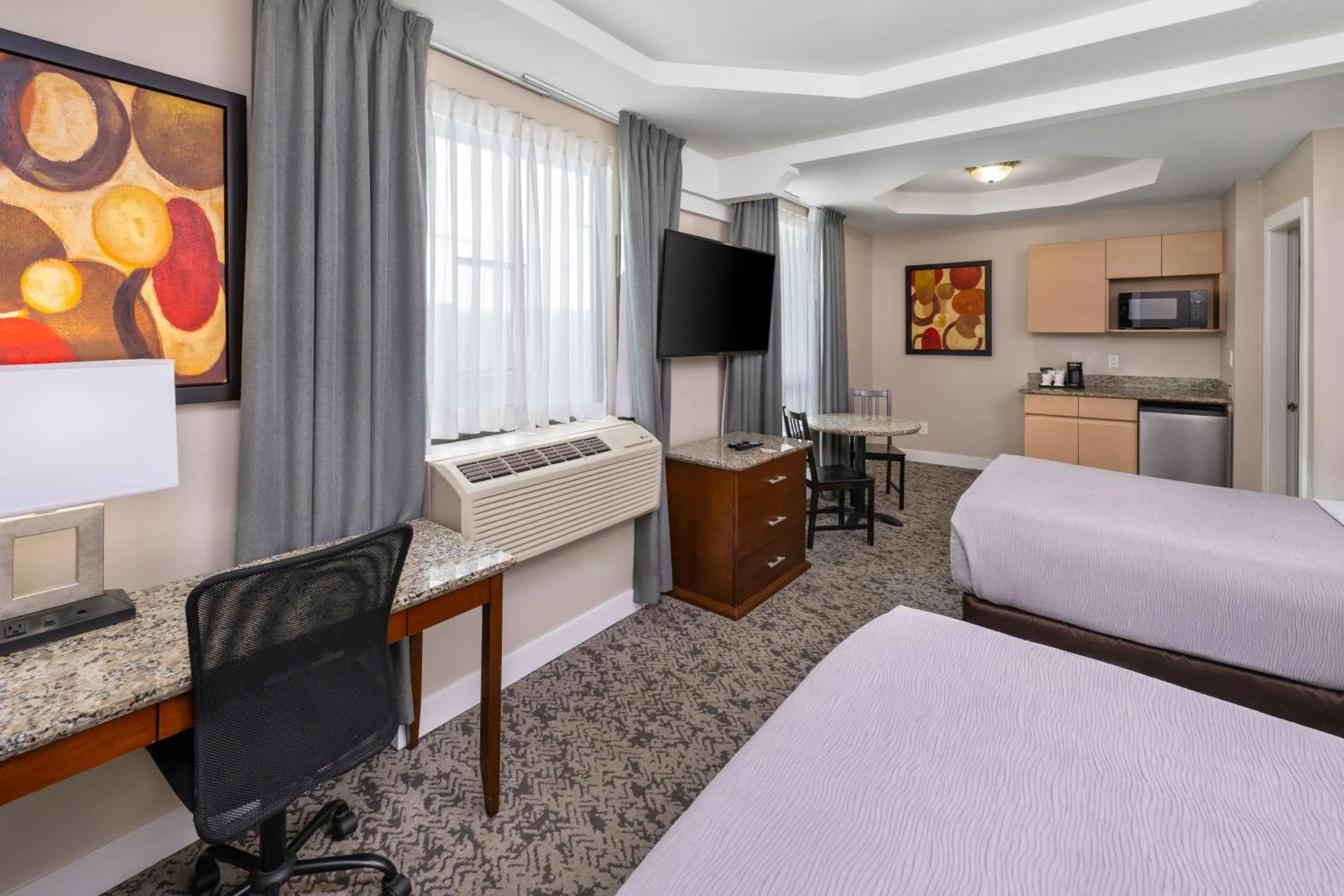 Photo of the whole room, Bed in Quality Inn & Suites