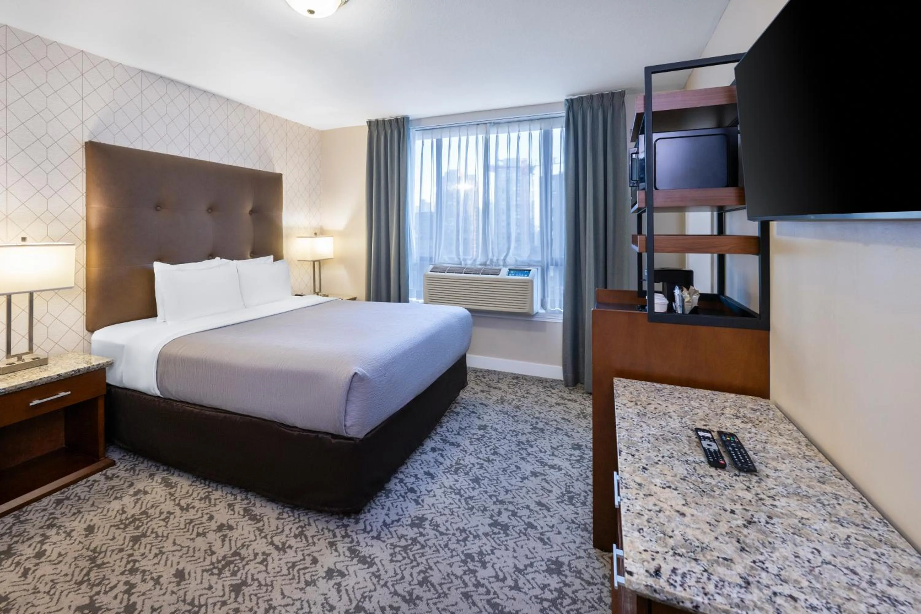 Photo of the whole room, Bed in Quality Inn & Suites