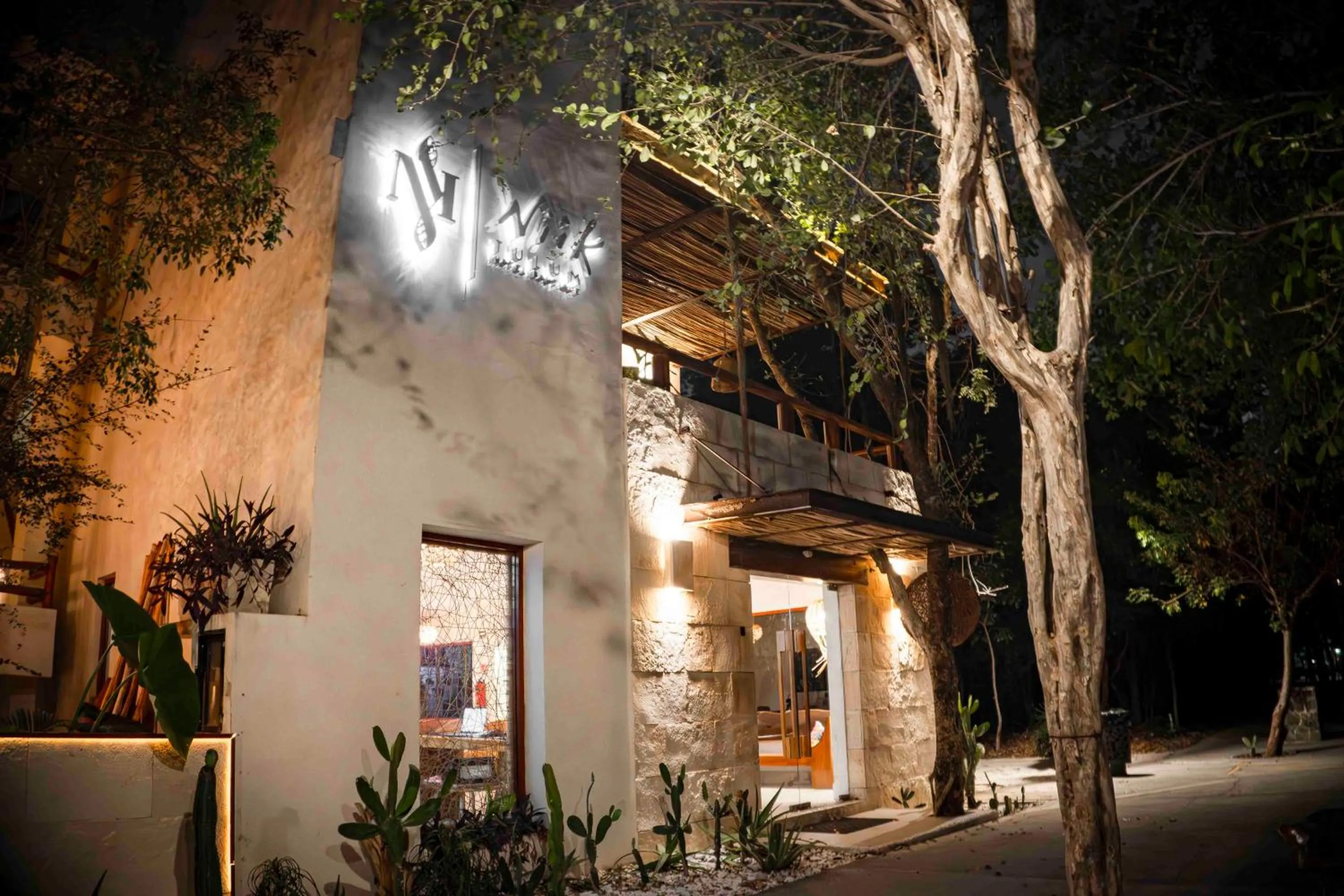 Property building in Niik Tulum