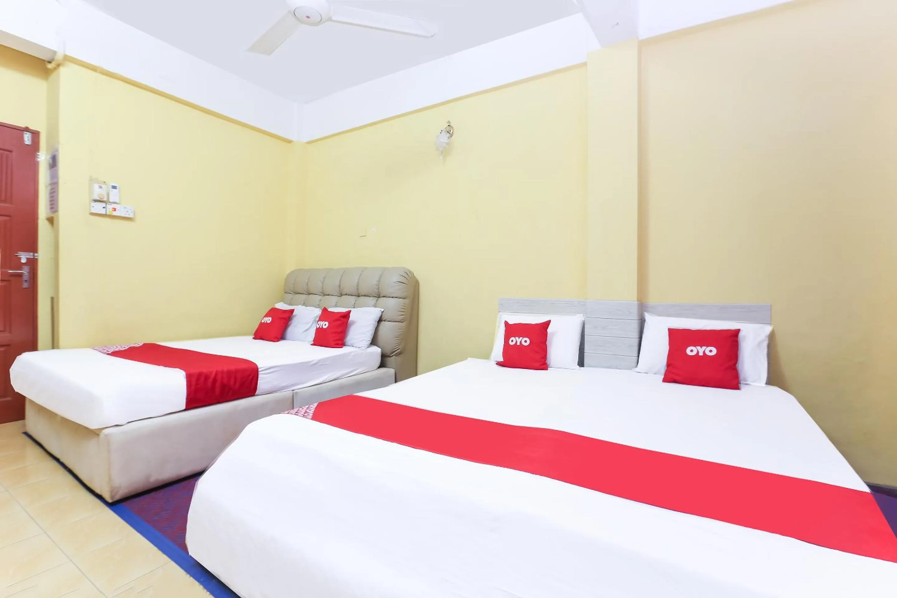 Bedroom in OYO 90321 Hotel Bajet Sri Manal