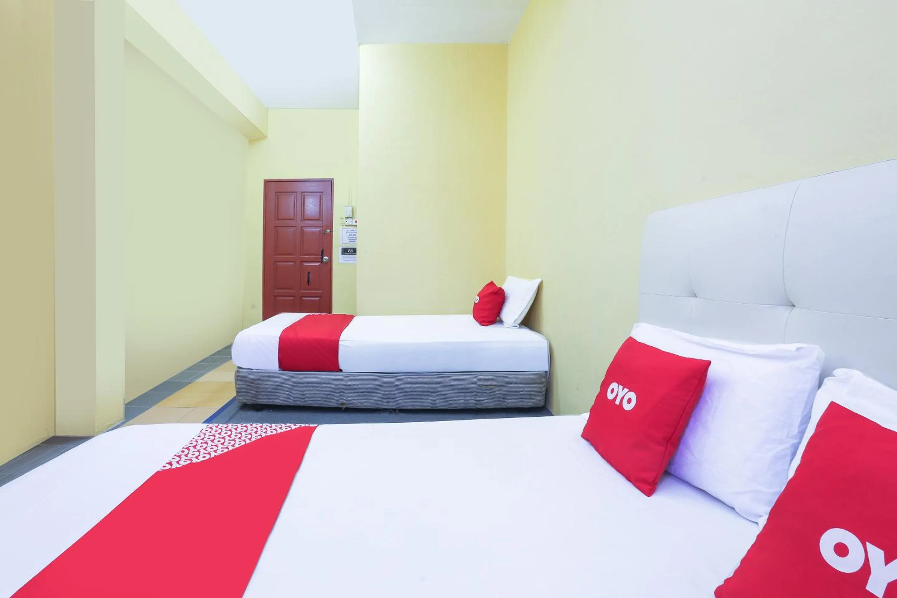 Bedroom in OYO 90321 Hotel Bajet Sri Manal