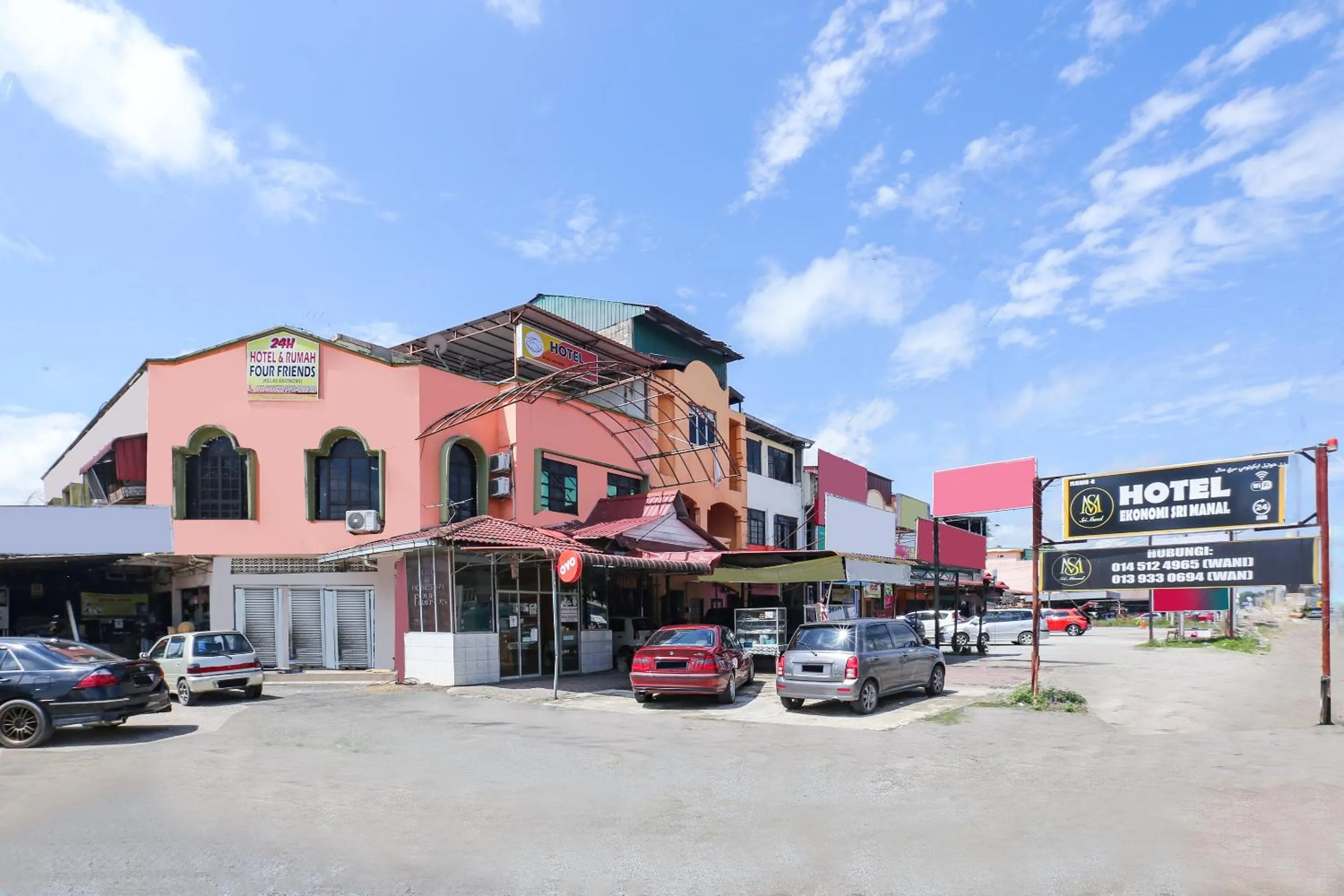 Property Building in OYO 90321 Hotel Bajet Sri Manal