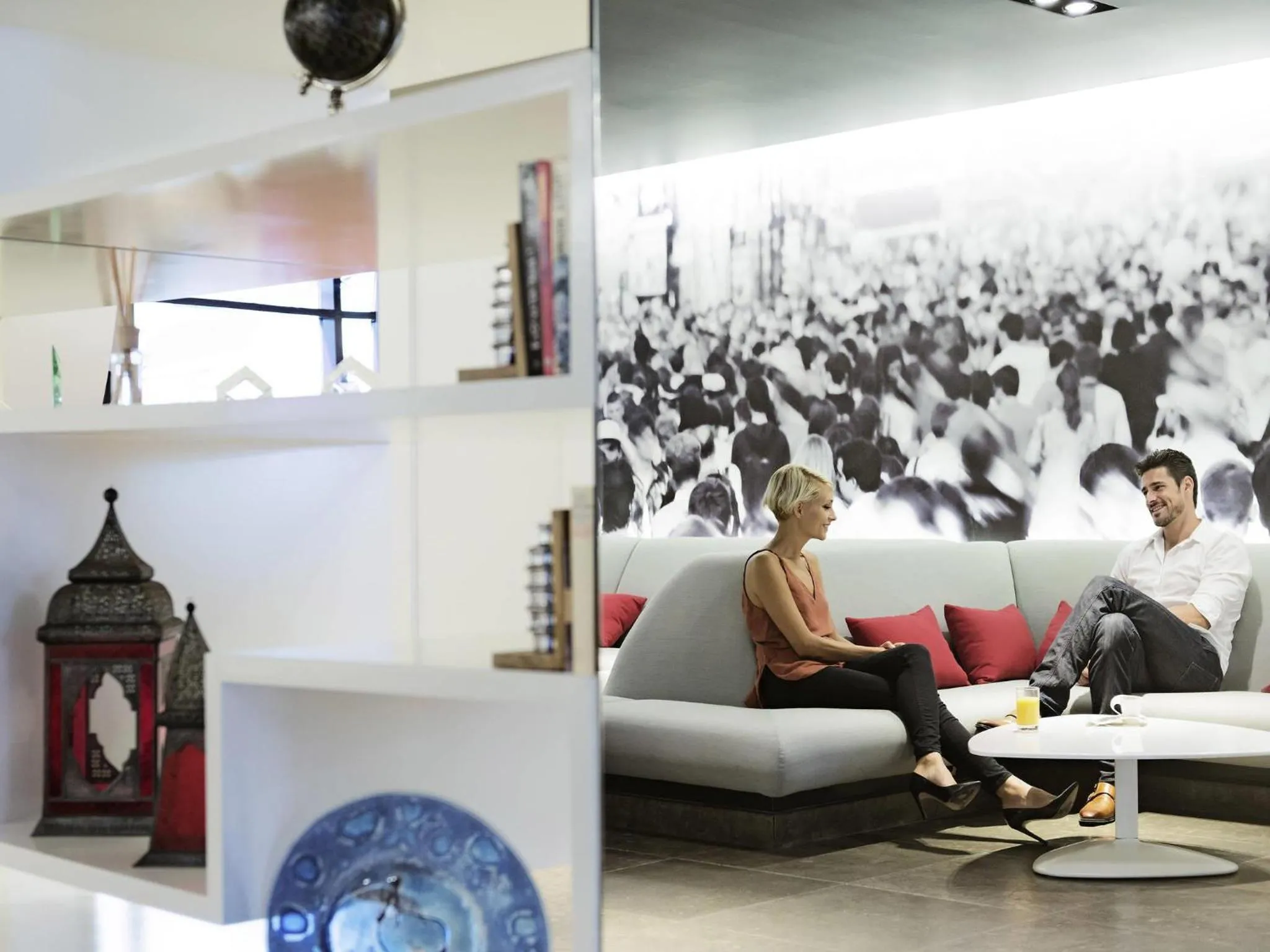 Property building in Novotel Montreal Center