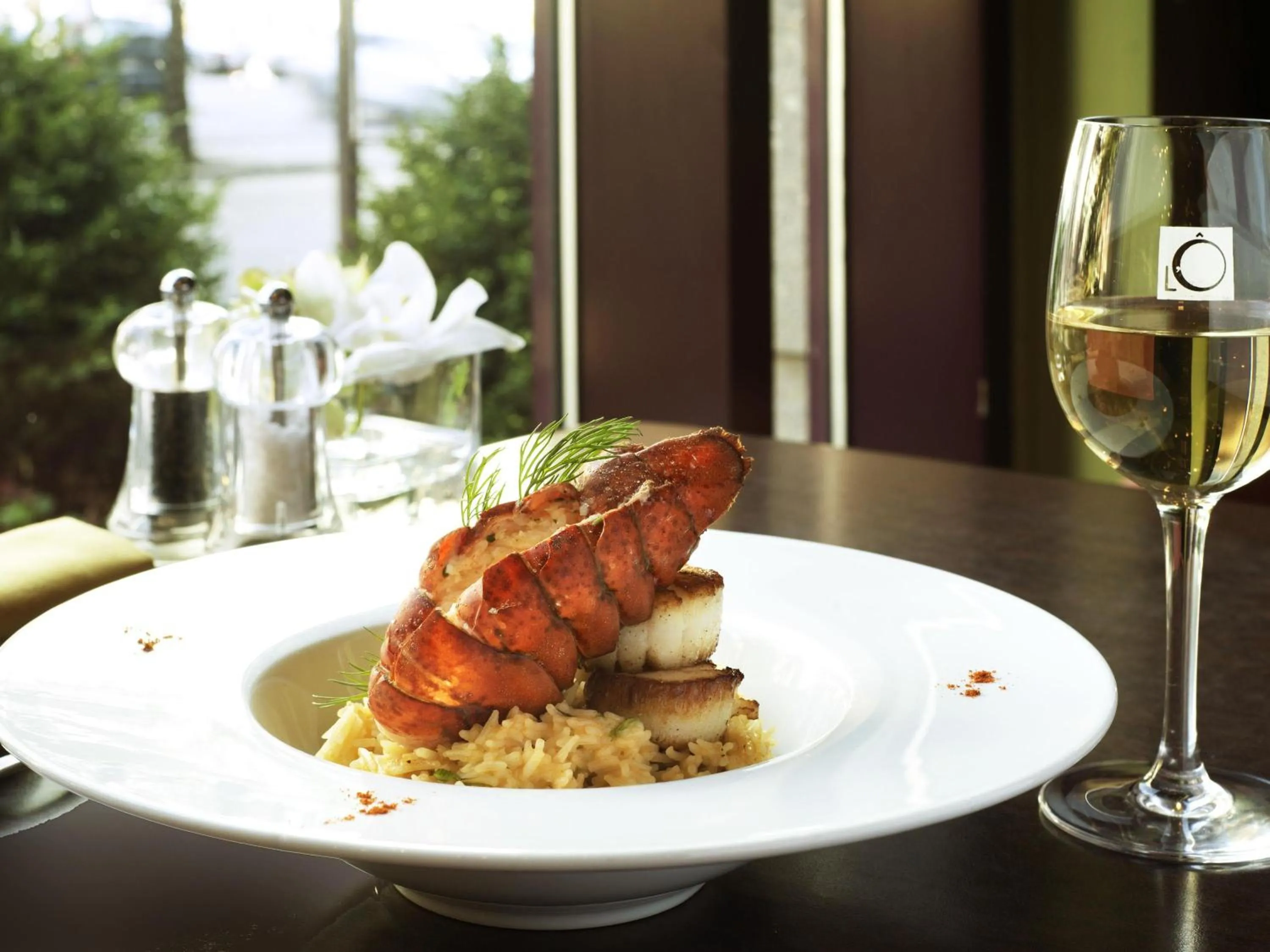 Property building in Novotel Montreal Center