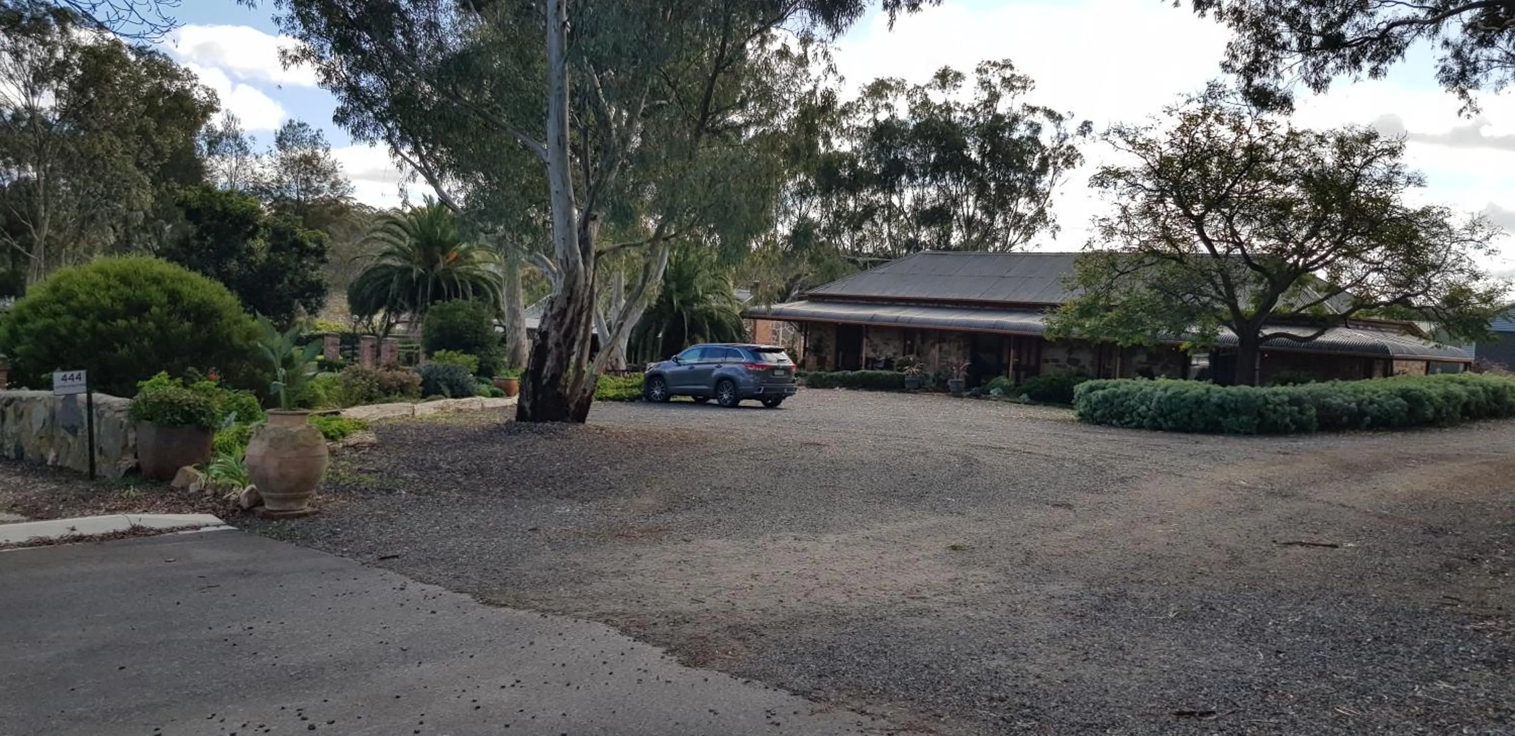 Property building in Marananga Cottages