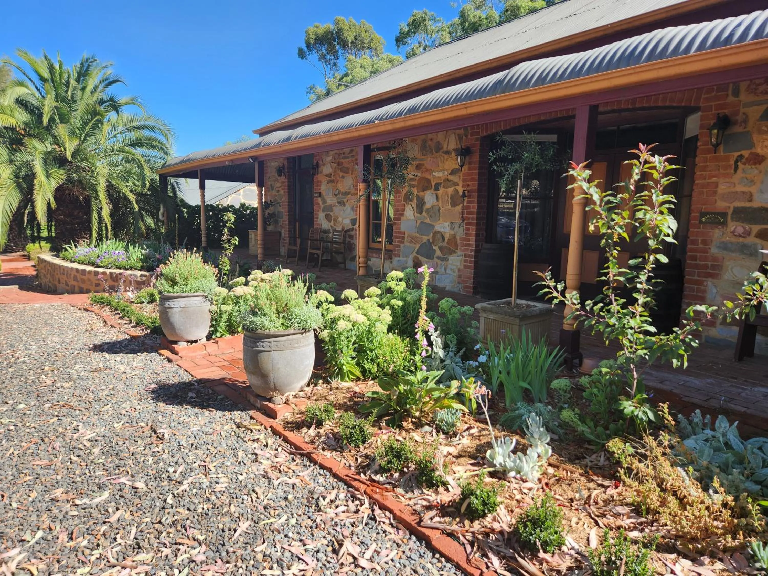 Property building in Marananga Cottages