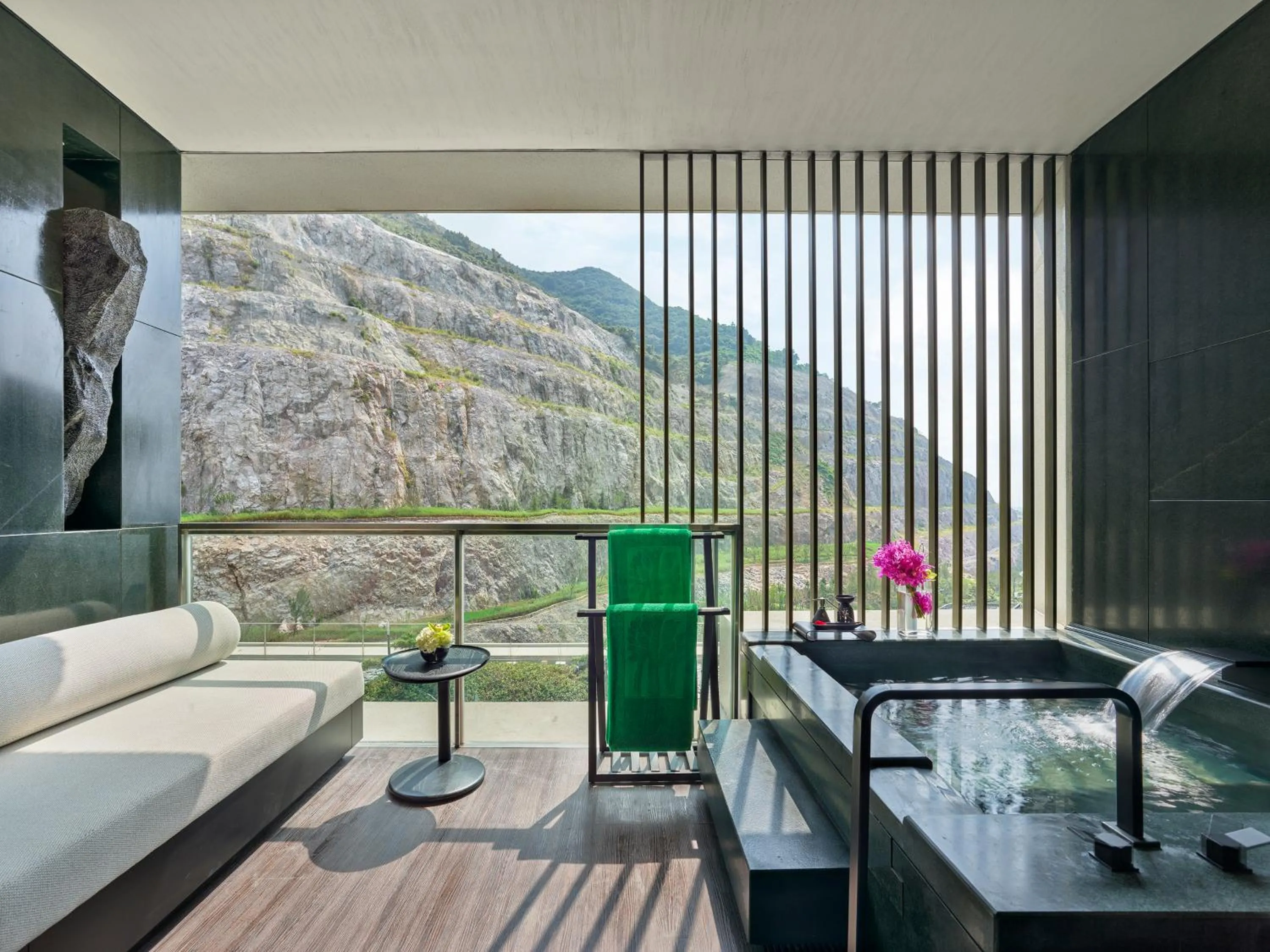 Balcony/Terrace, Seating Area in Banyan Tree Nanjing Garden Expo