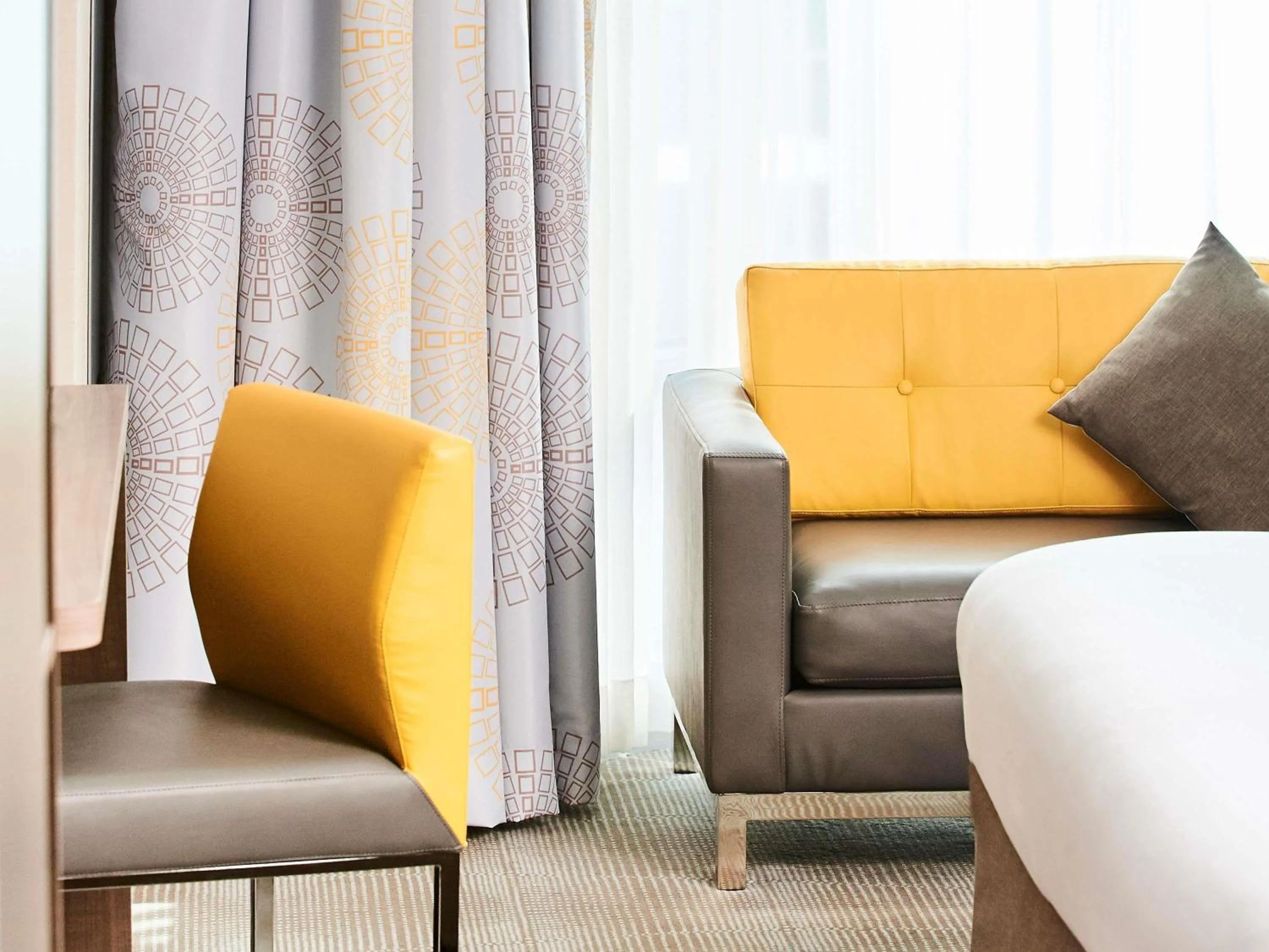 Bedroom in Novotel Toronto North York