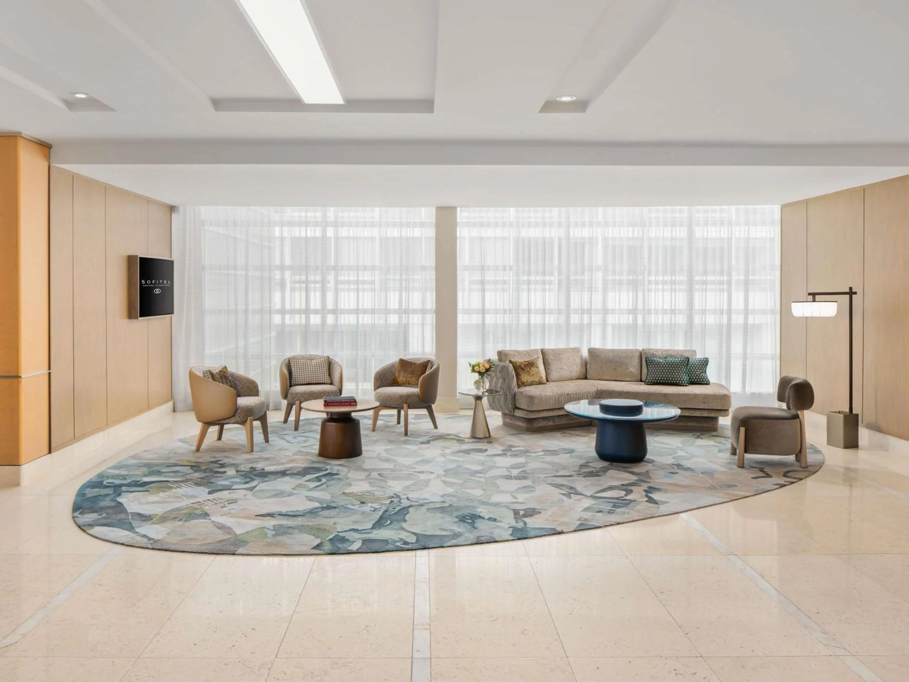 Meeting/conference room in Sofitel Montreal Golden Mile