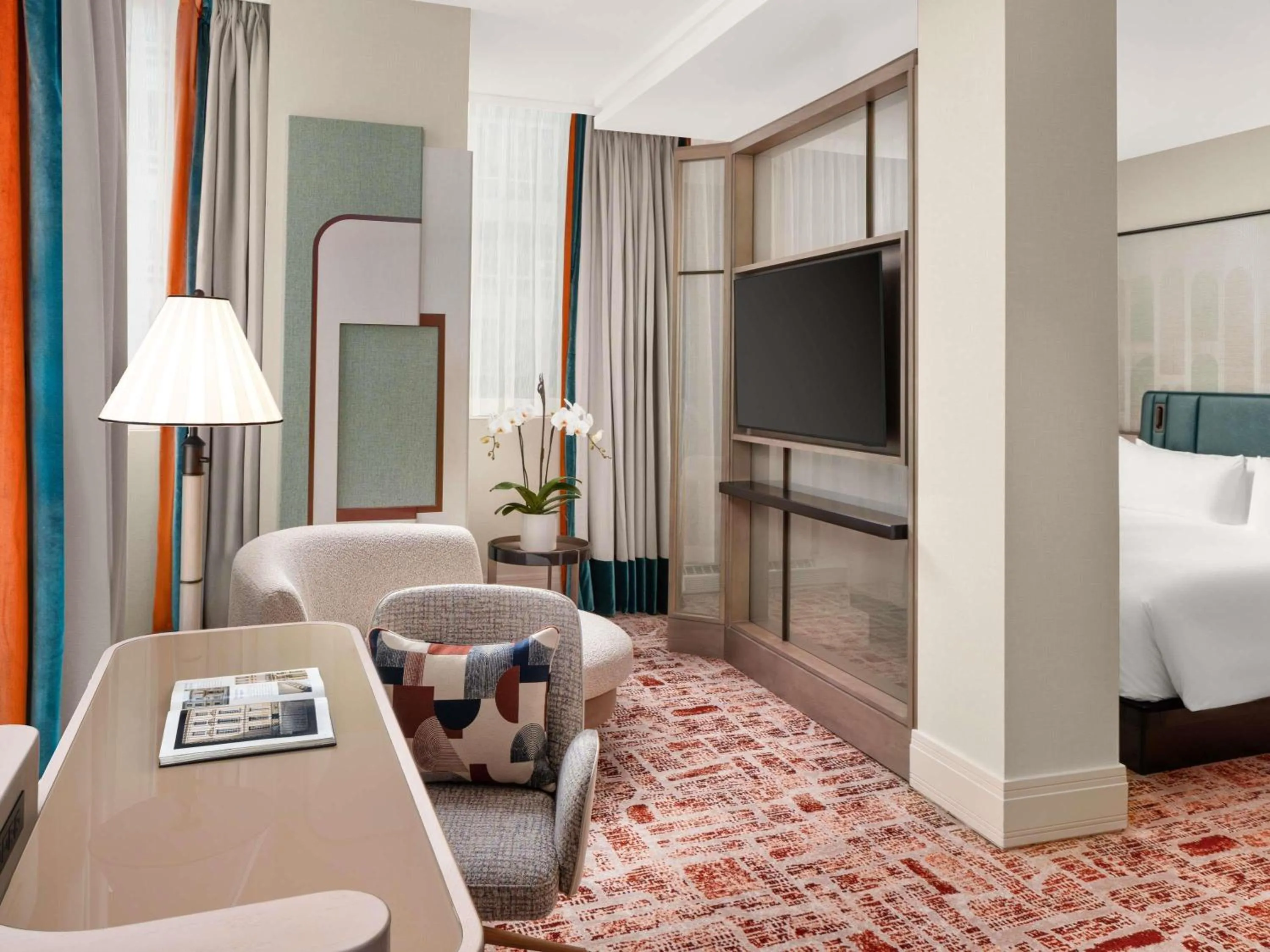 Bedroom, Bed in Sofitel Montreal Golden Mile