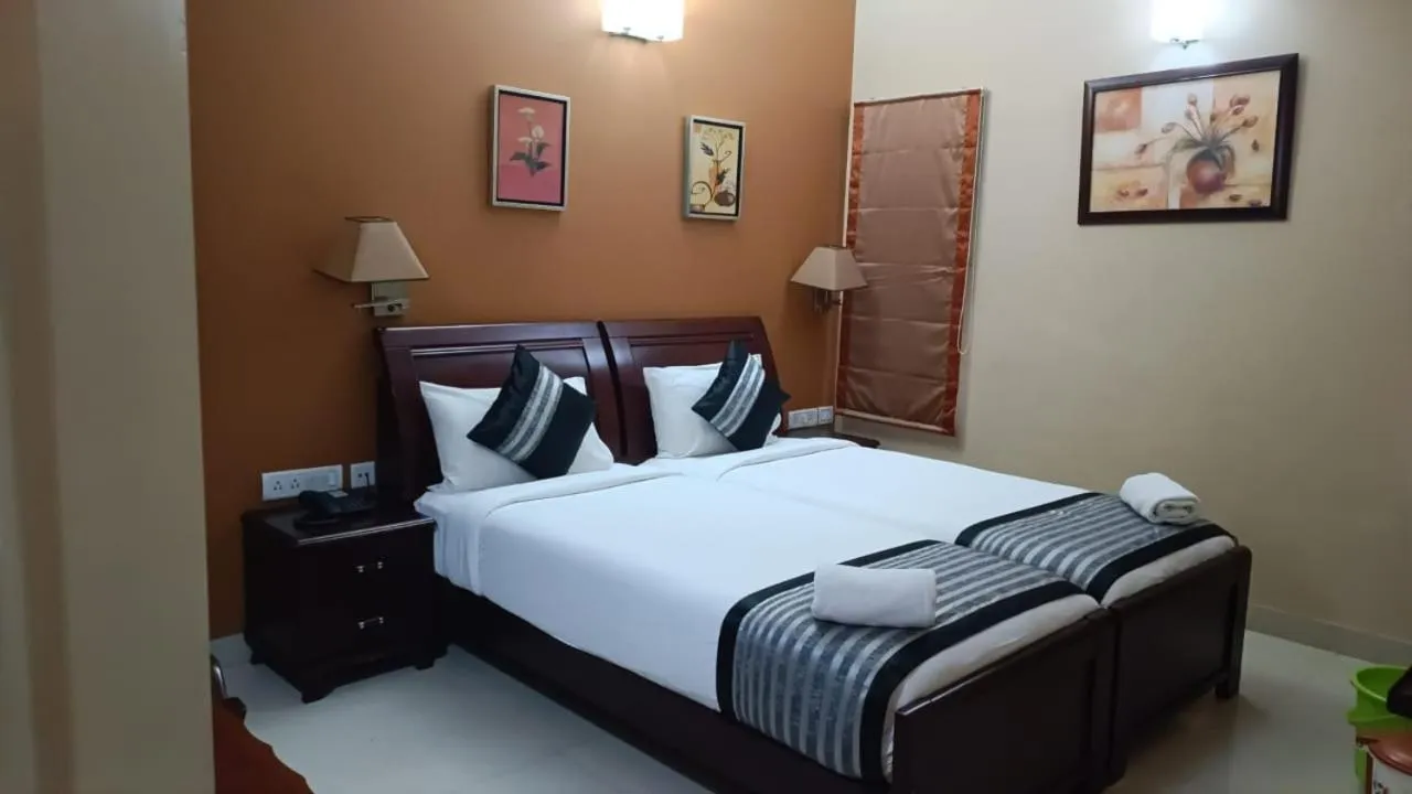 Bedroom, Bed in Park Wood Suites-Fully Vaccinated Staff