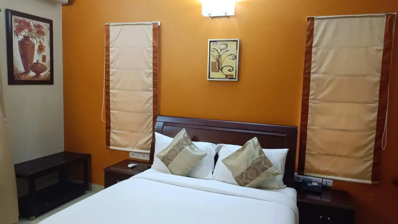 Bed in Park Wood Suites-Fully Vaccinated Staff