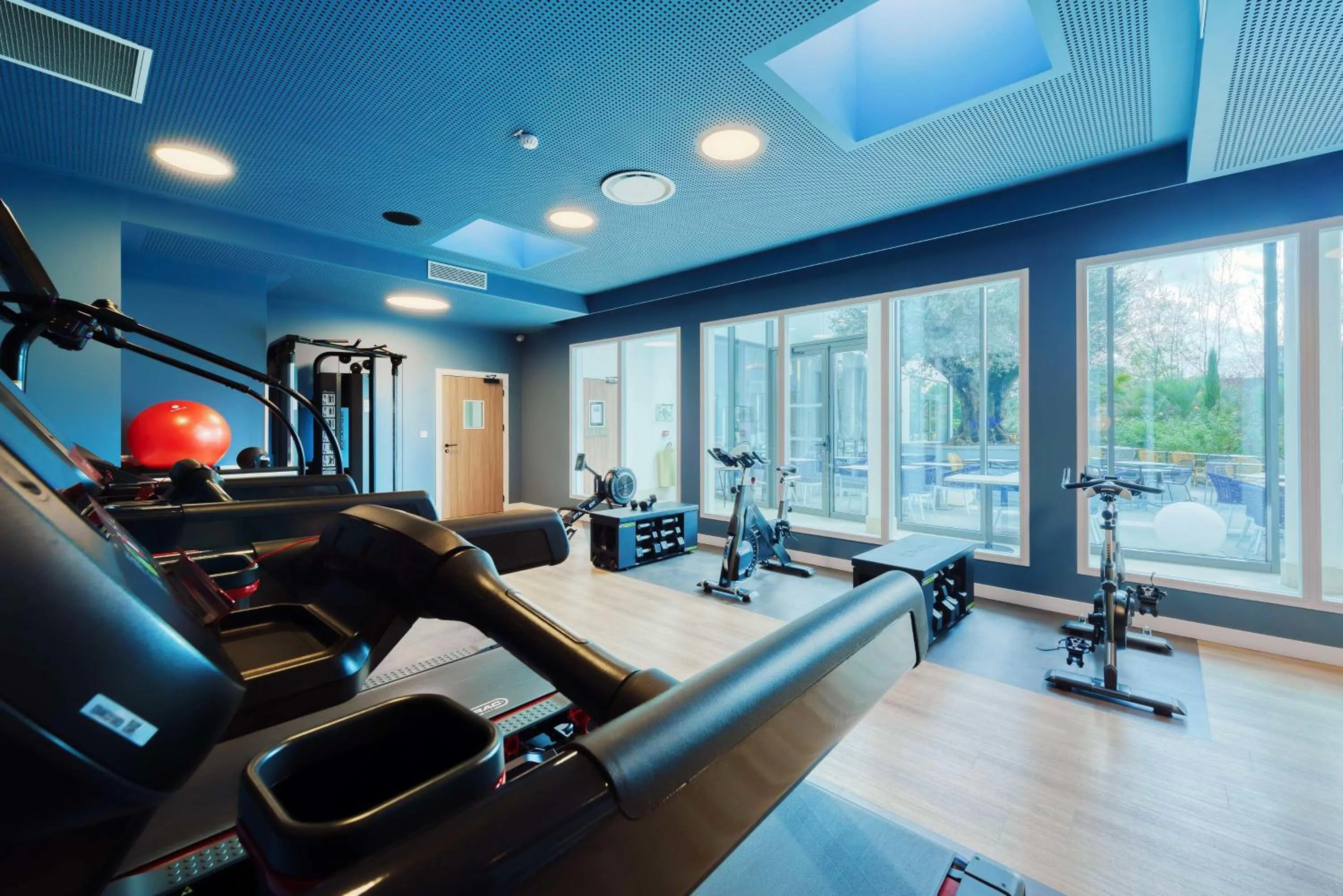 Fitness centre/facilities in GOLDEN TULIP LYON OUEST TECHLID Hotel & Spa