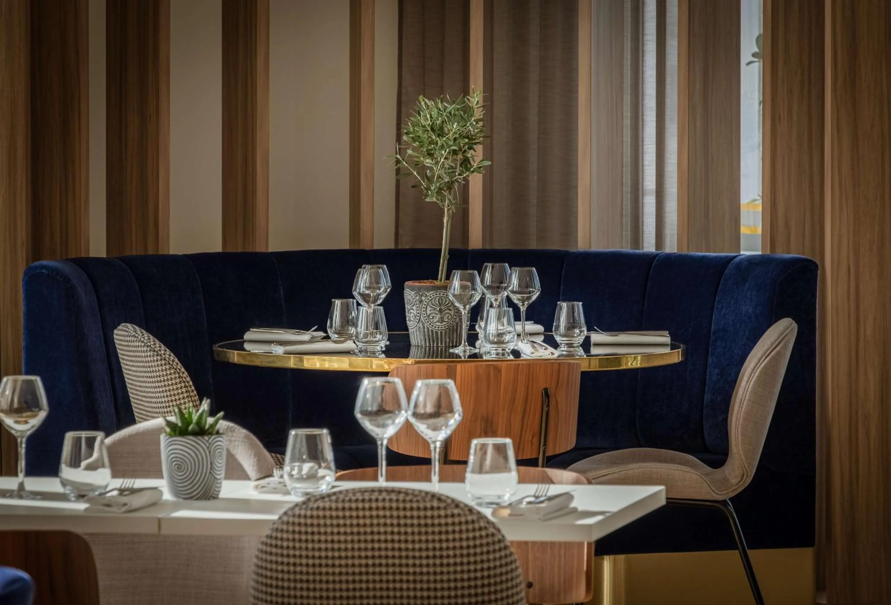 Restaurant/places to eat in GOLDEN TULIP LYON OUEST TECHLID Hotel & Spa