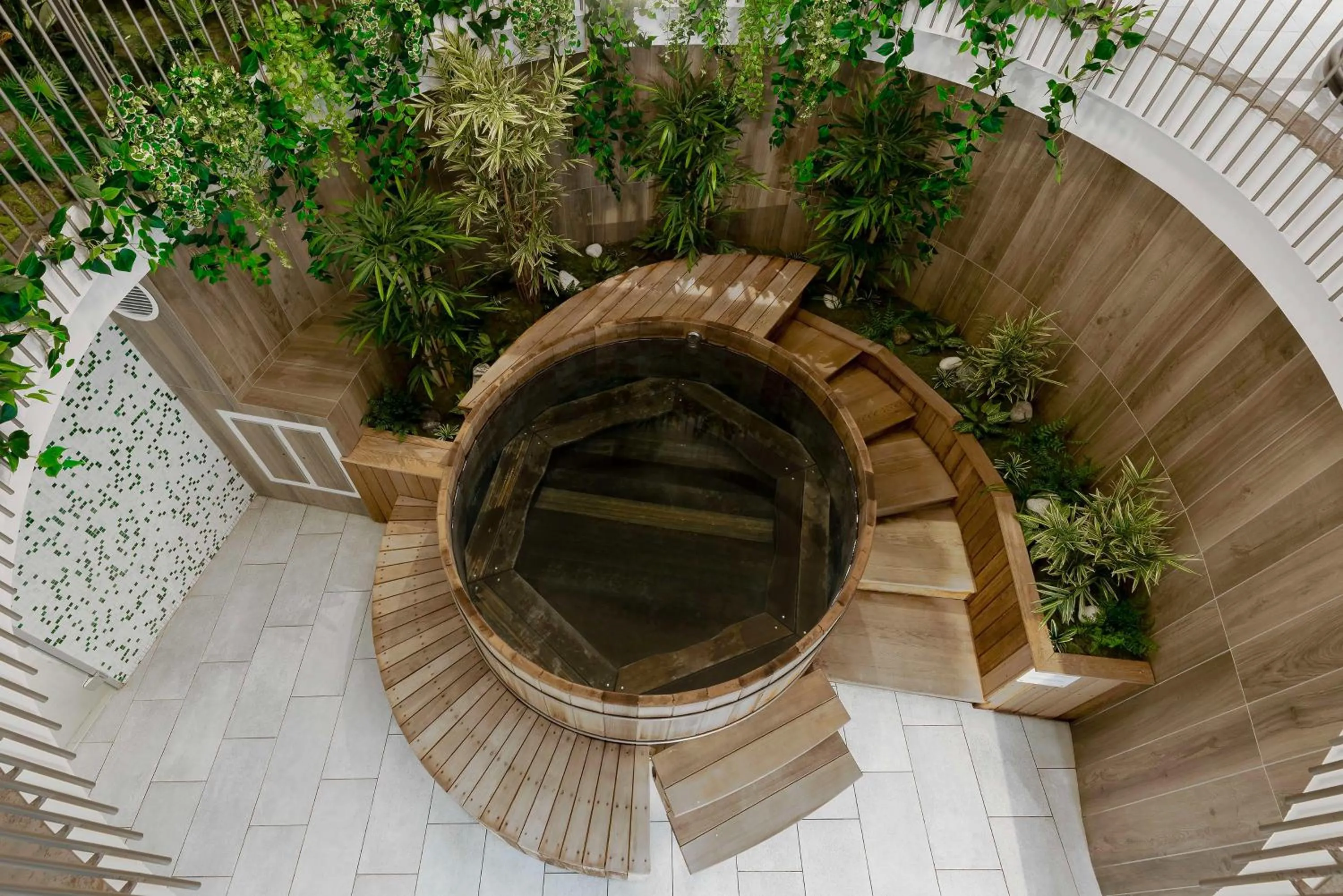 Spa and wellness centre/facilities in GOLDEN TULIP LYON OUEST TECHLID Hotel & Spa