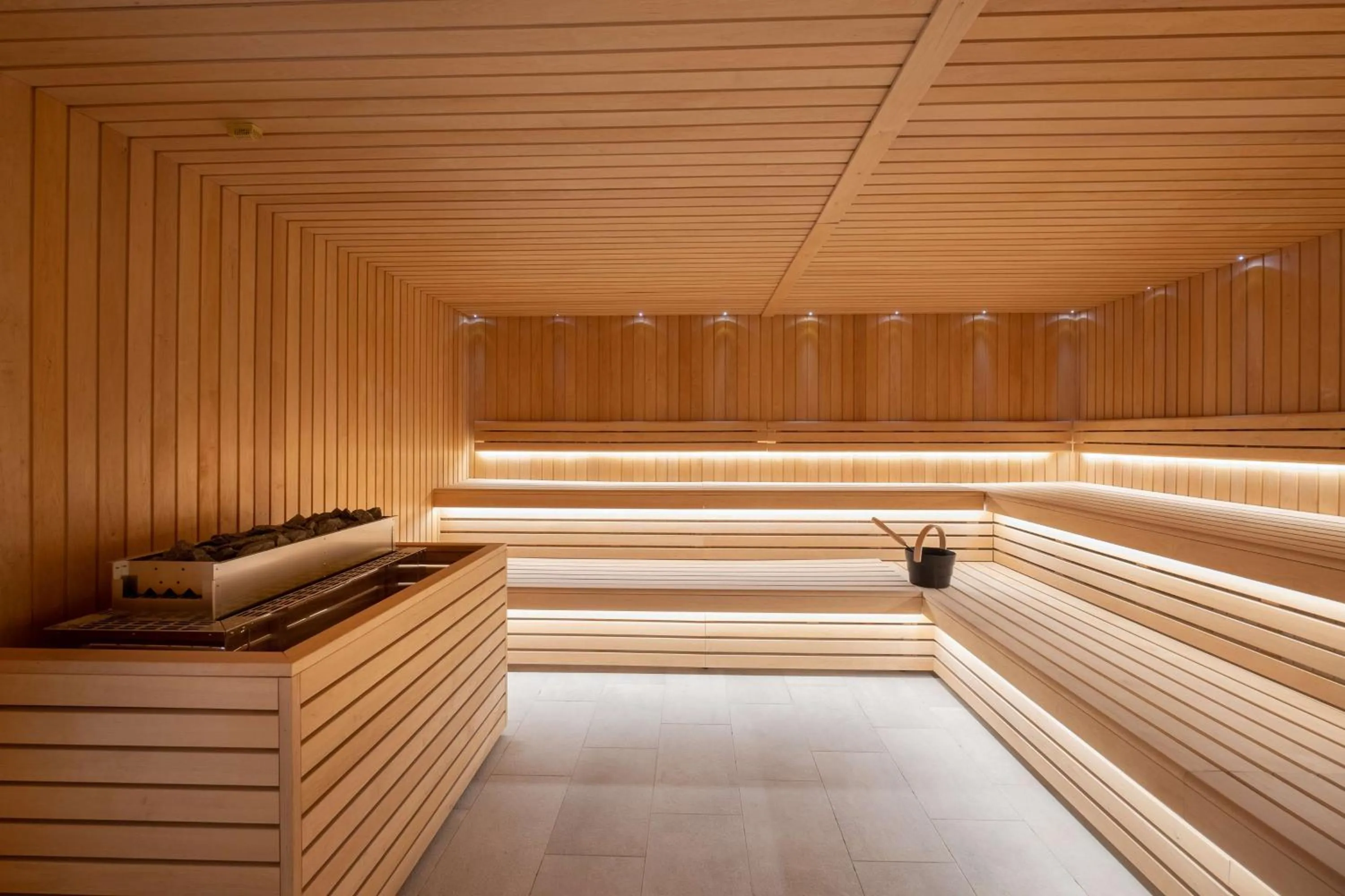 Spa and wellness centre/facilities in GOLDEN TULIP LYON OUEST TECHLID Hotel & Spa