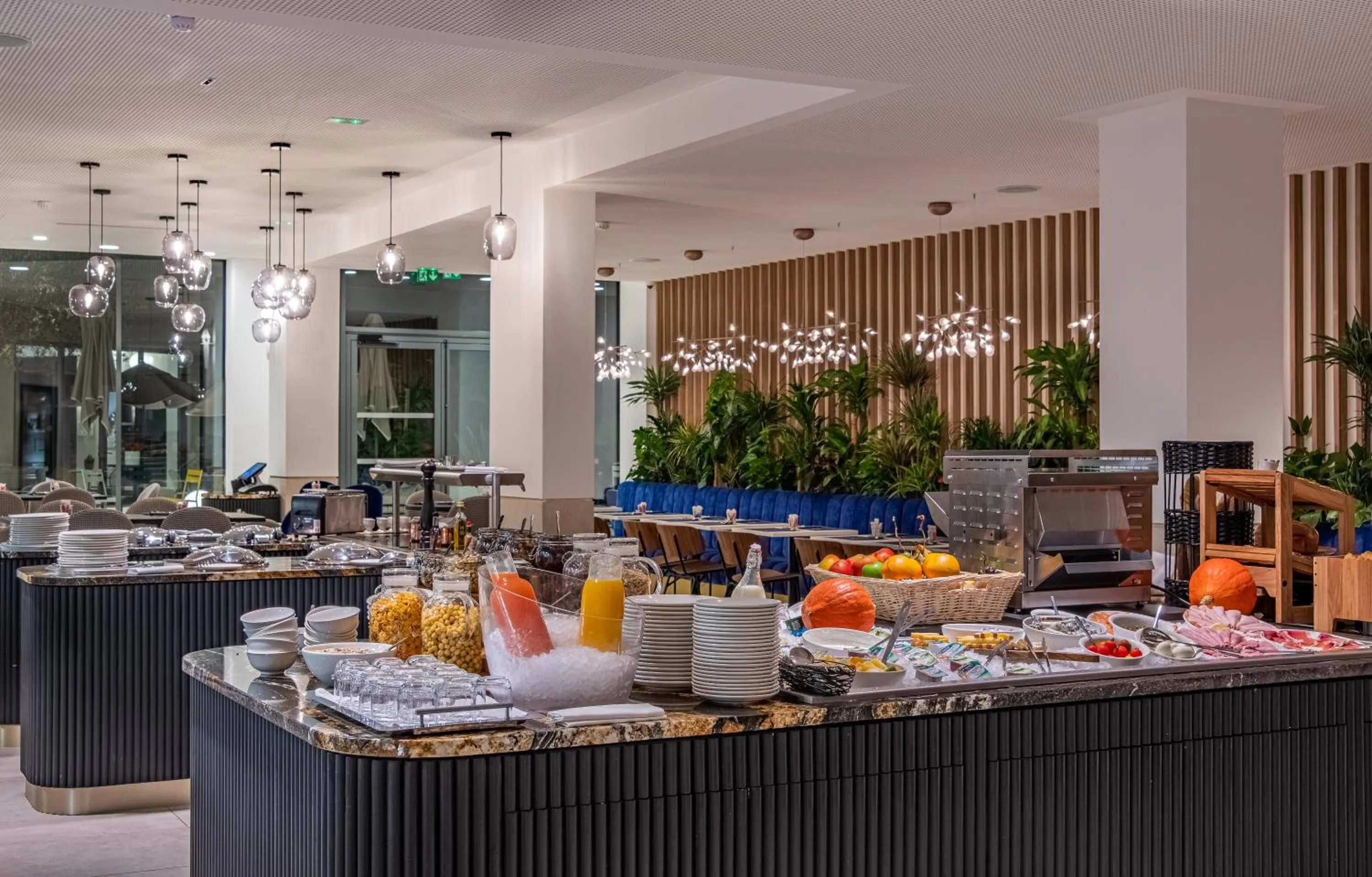 Restaurant/places to eat in GOLDEN TULIP LYON OUEST TECHLID Hotel & Spa