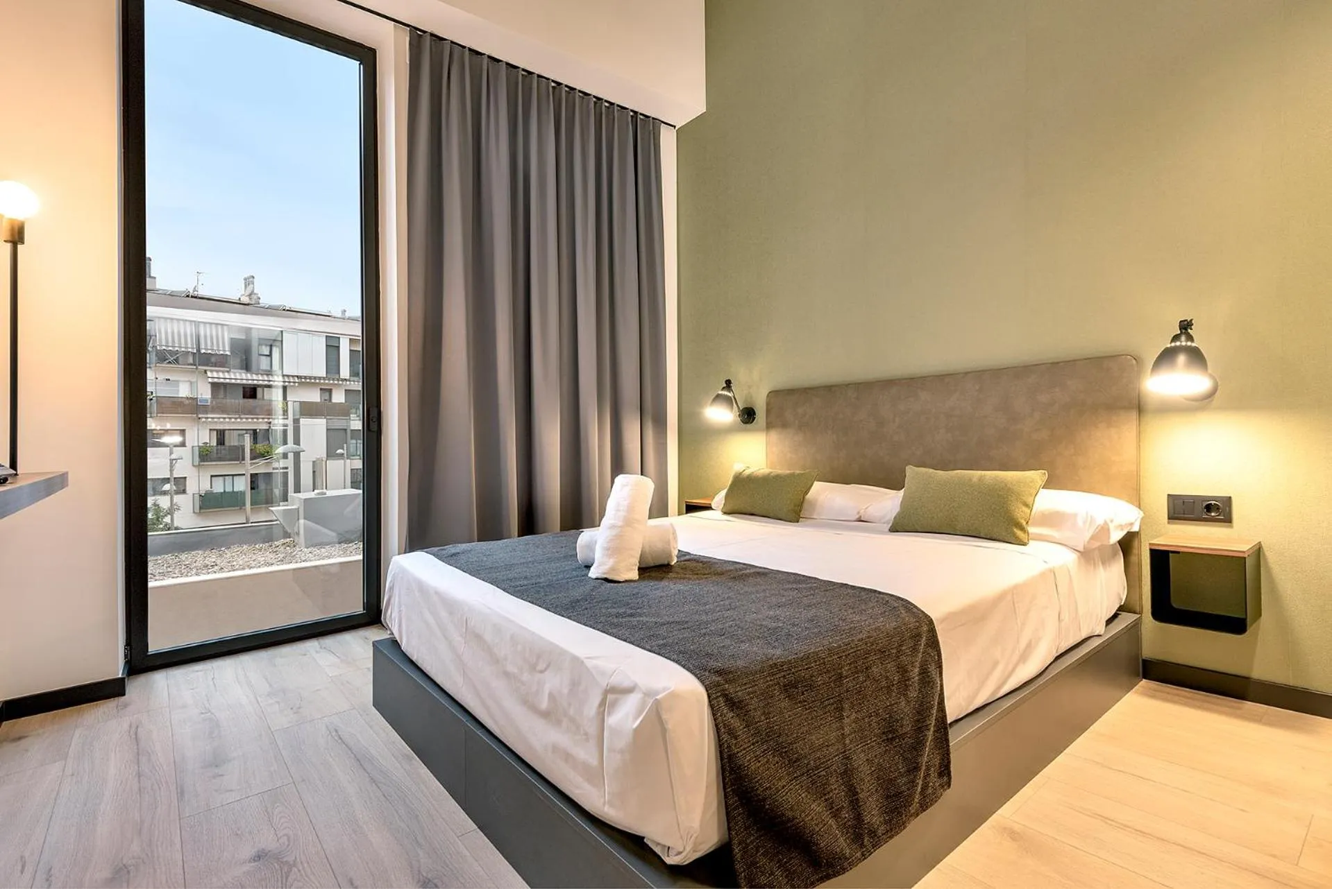 Bed in Hotel Orangine