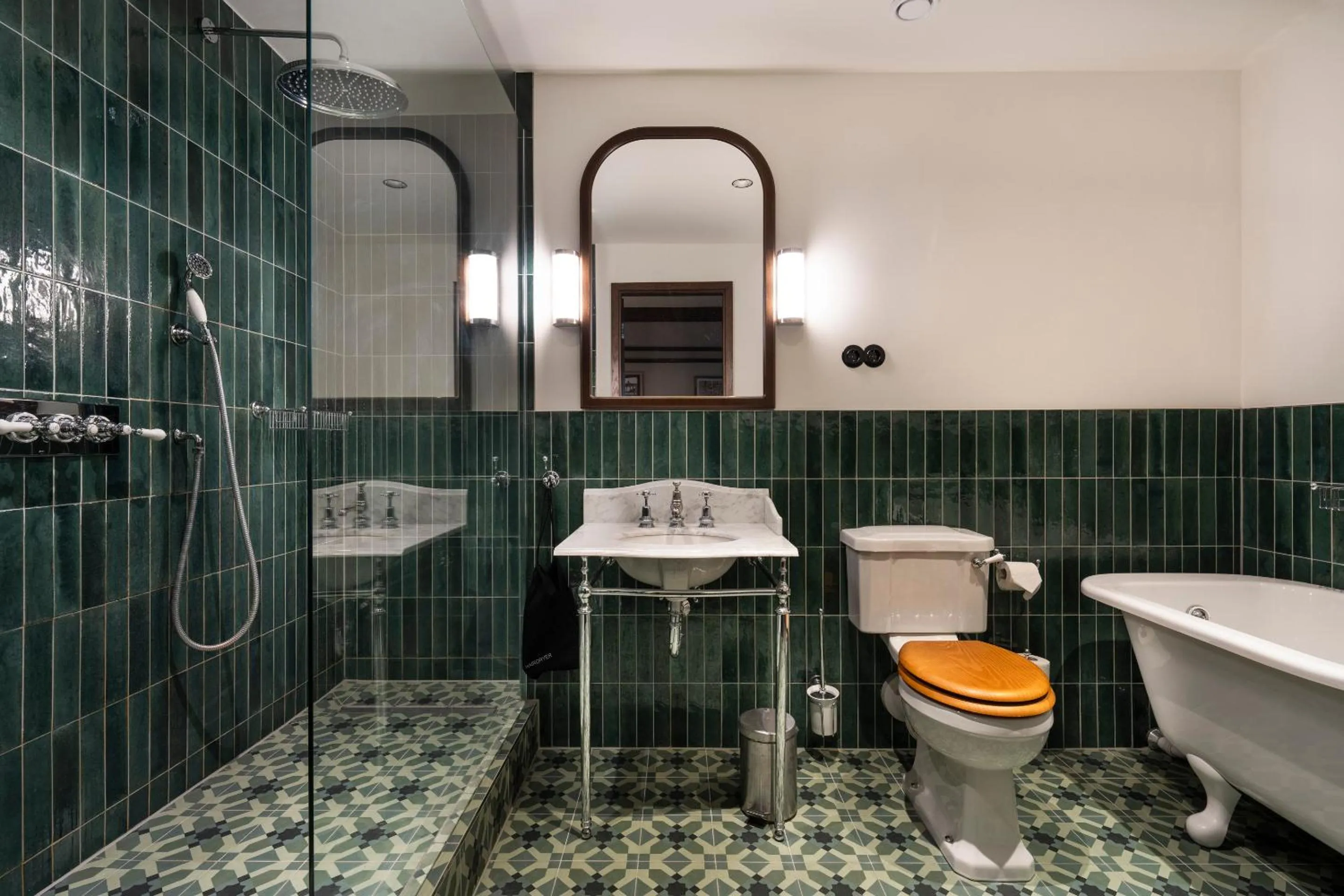 Shower in Numa Berlin Potsdamer Platz