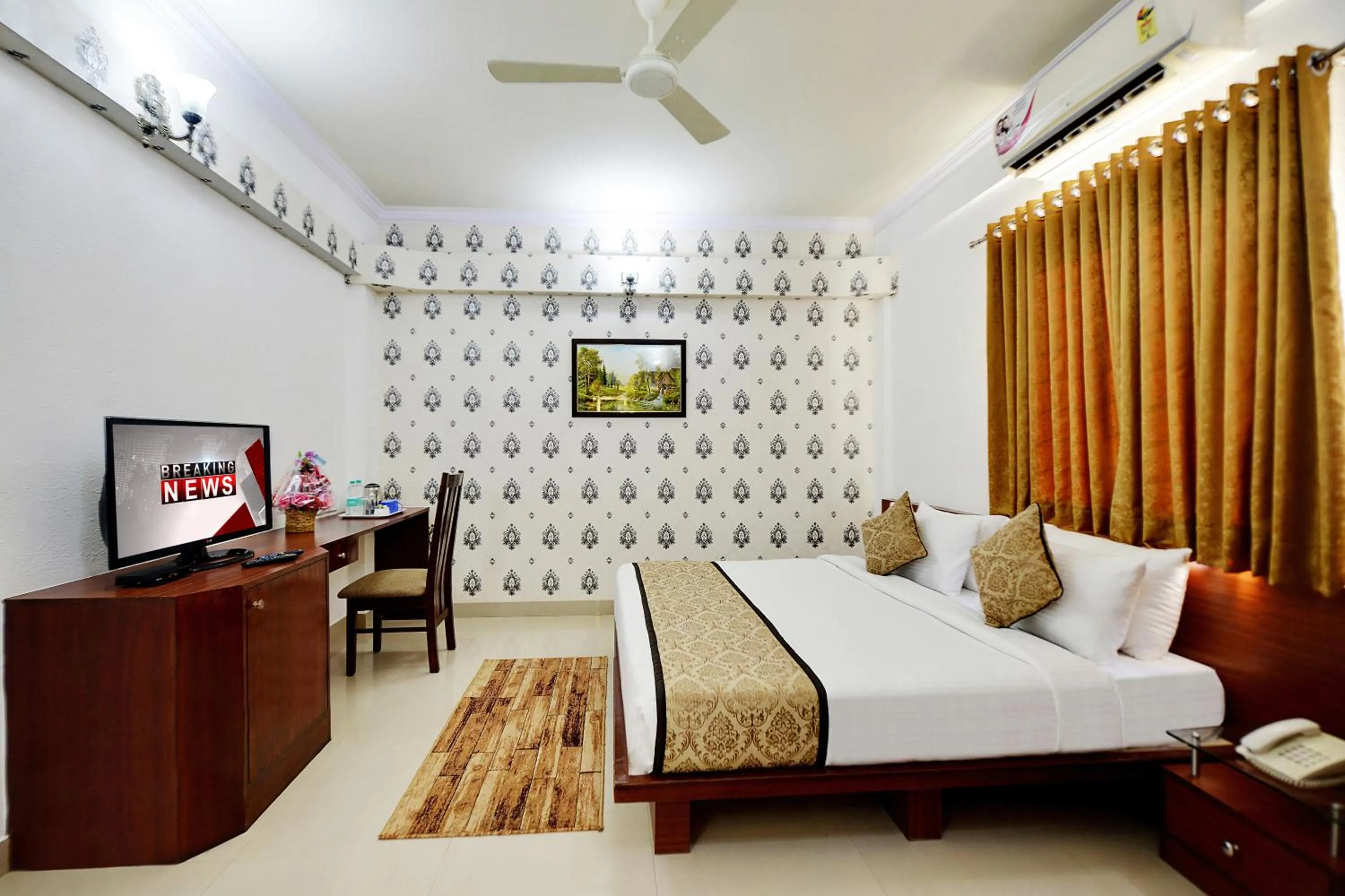 Photo of the whole room, Bed in The Liverpool Blue Hotels