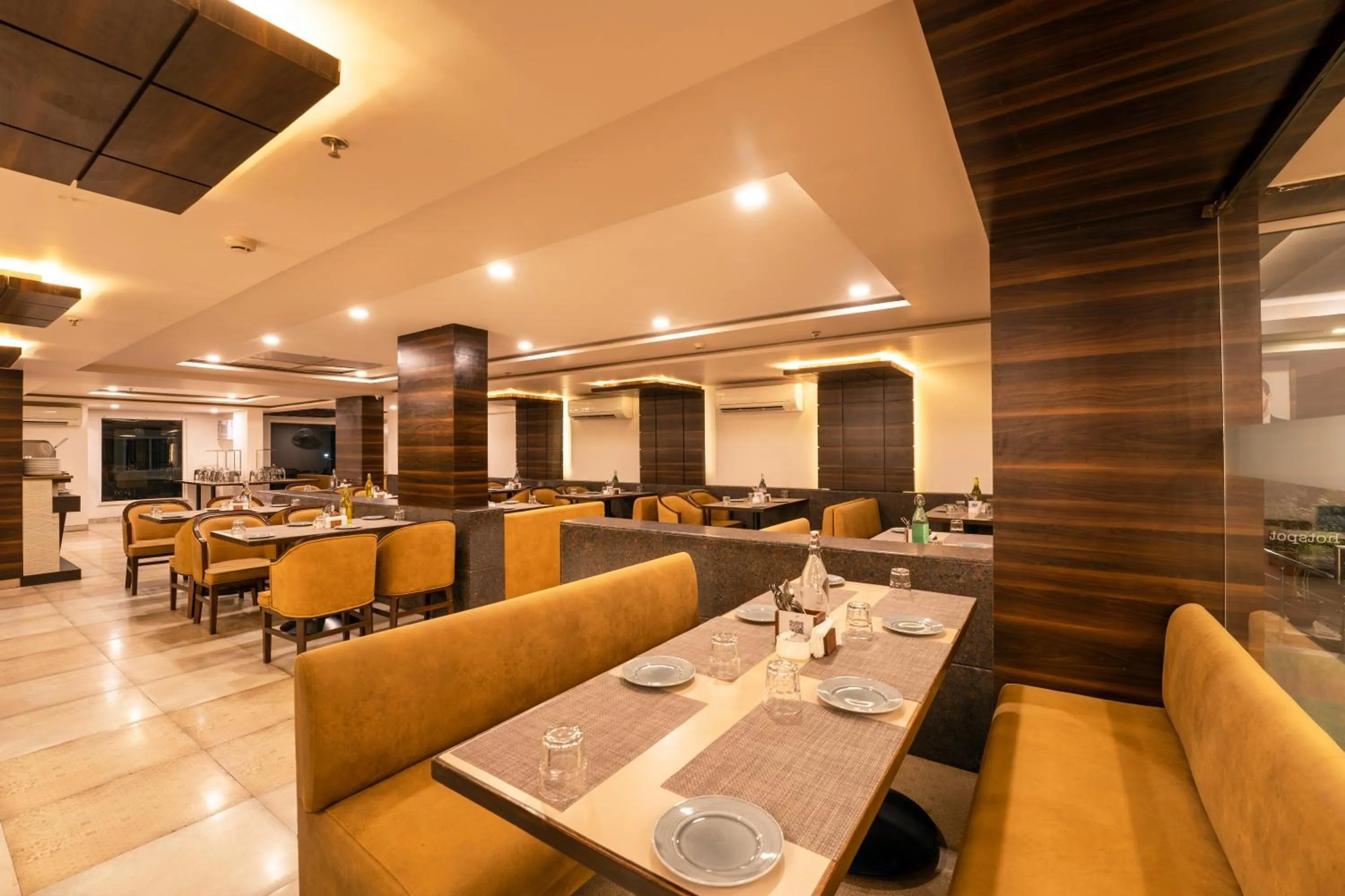 Restaurant/places to eat in Zone Connect by The Park Parra Goa