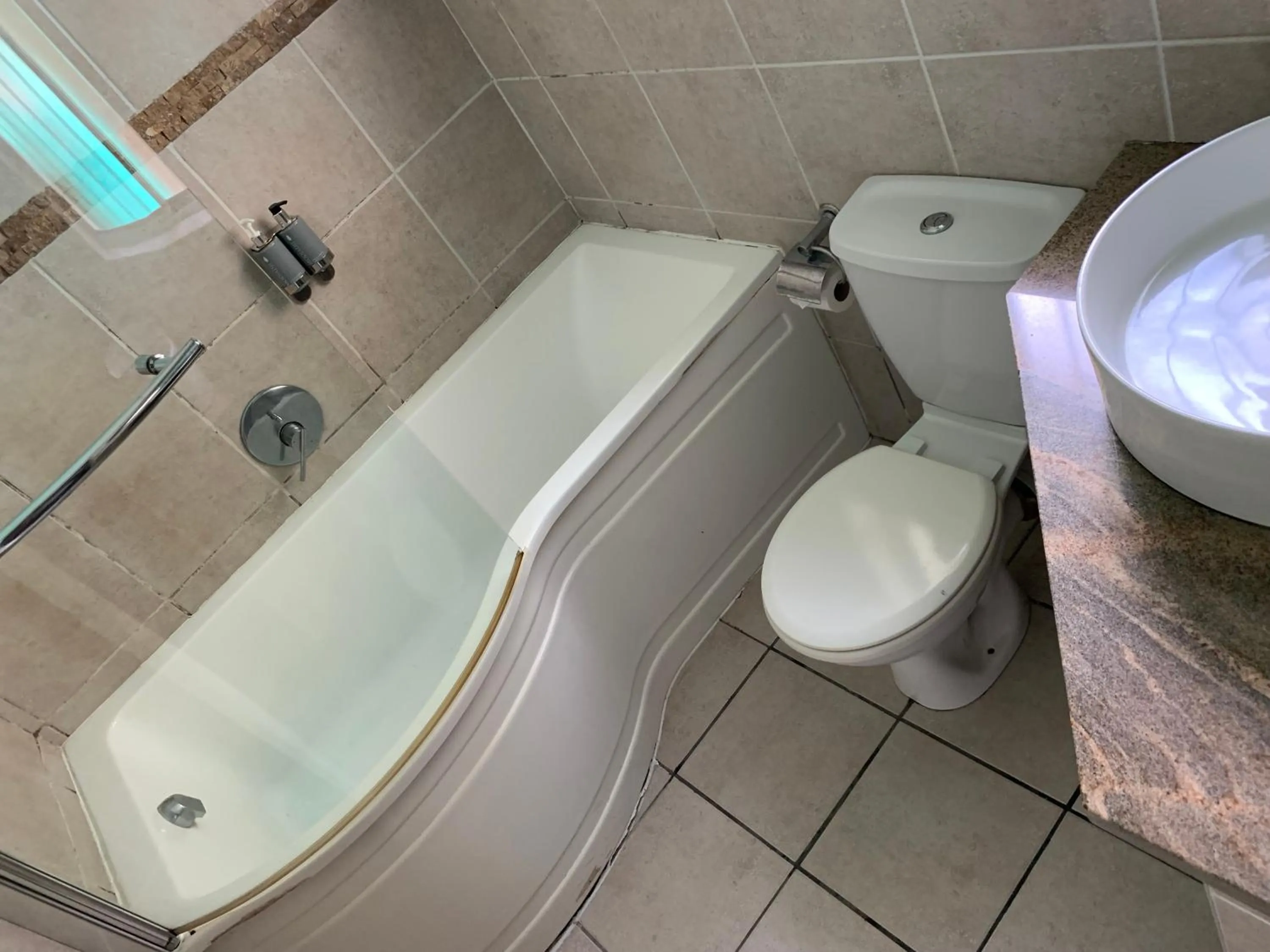 Bathroom in Umtamvuna River Lodge