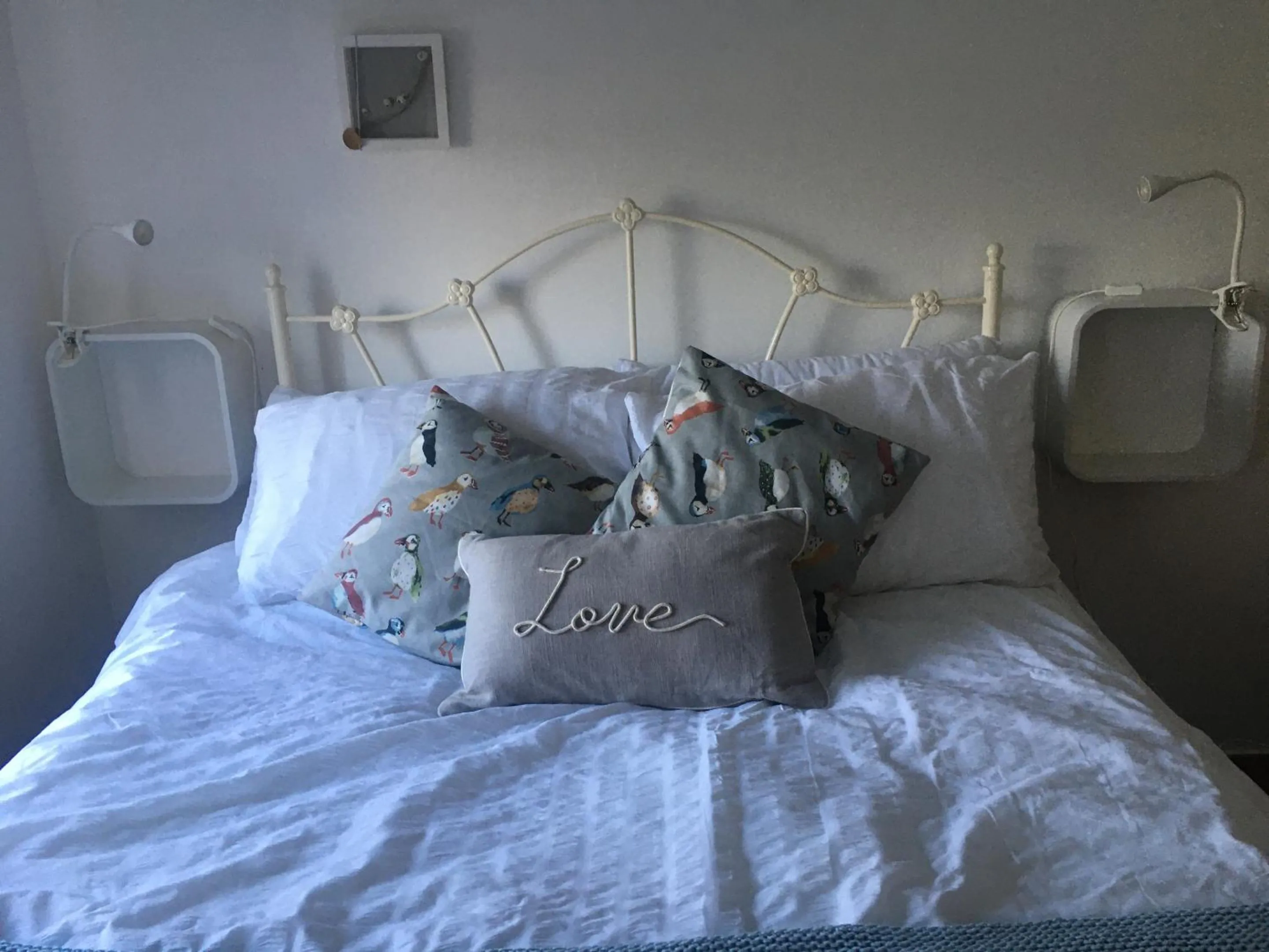 Bedroom, Bed in Driftwood Loft