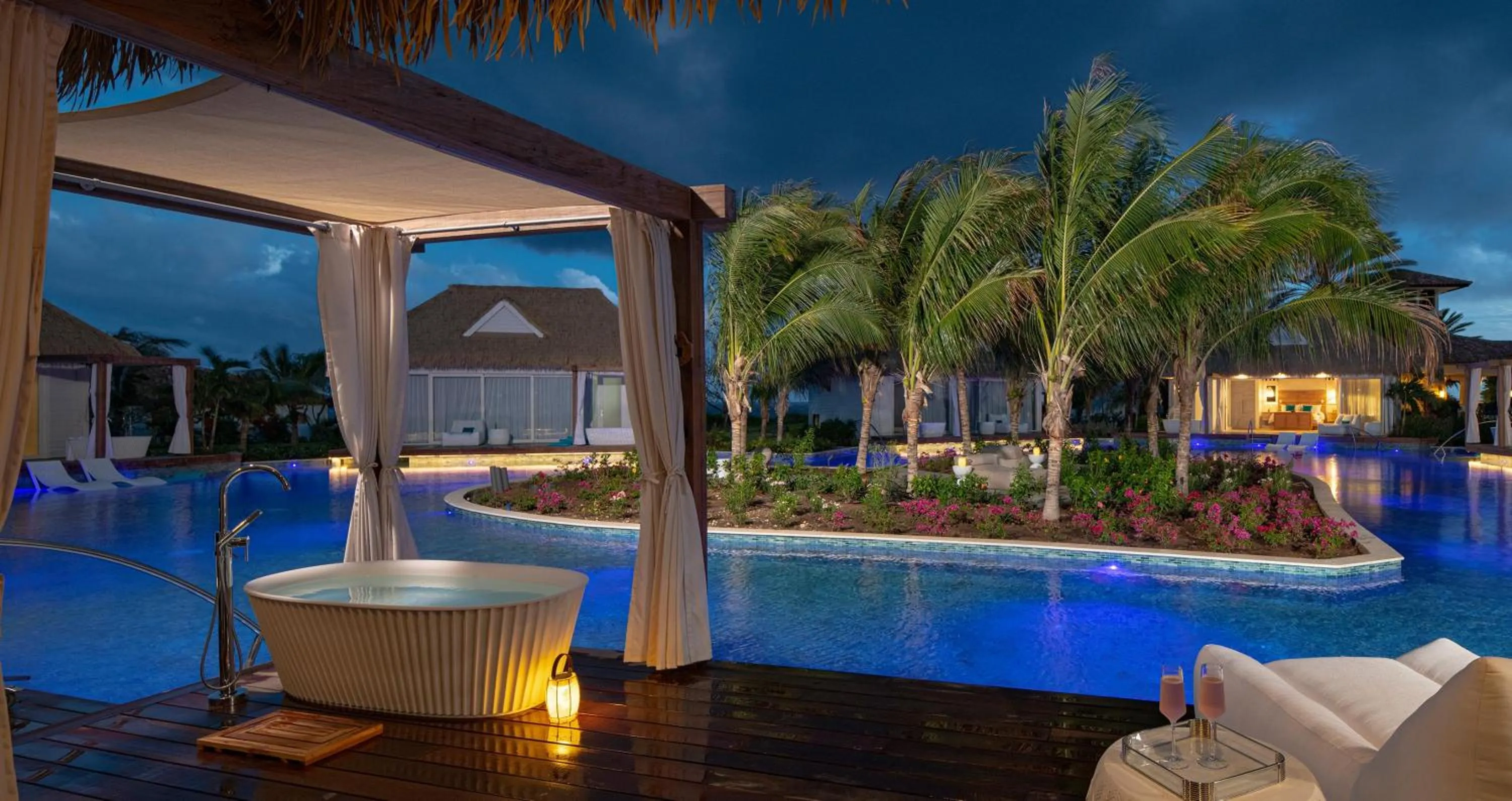 Photo of the whole room in Sandals Royal Curacao All Inclusive Couples Only