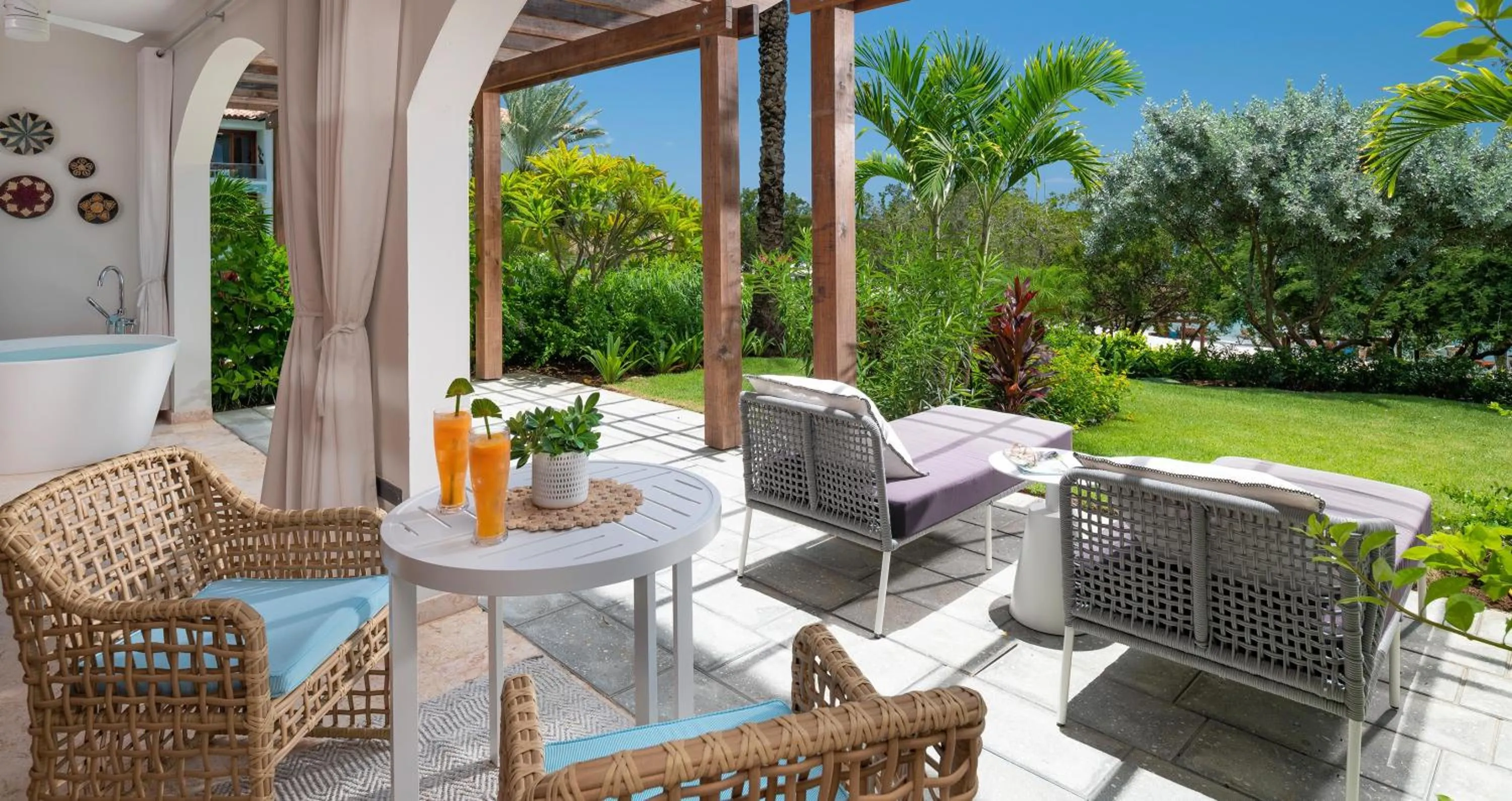 Photo of the whole room in Sandals Royal Curacao All Inclusive Couples Only