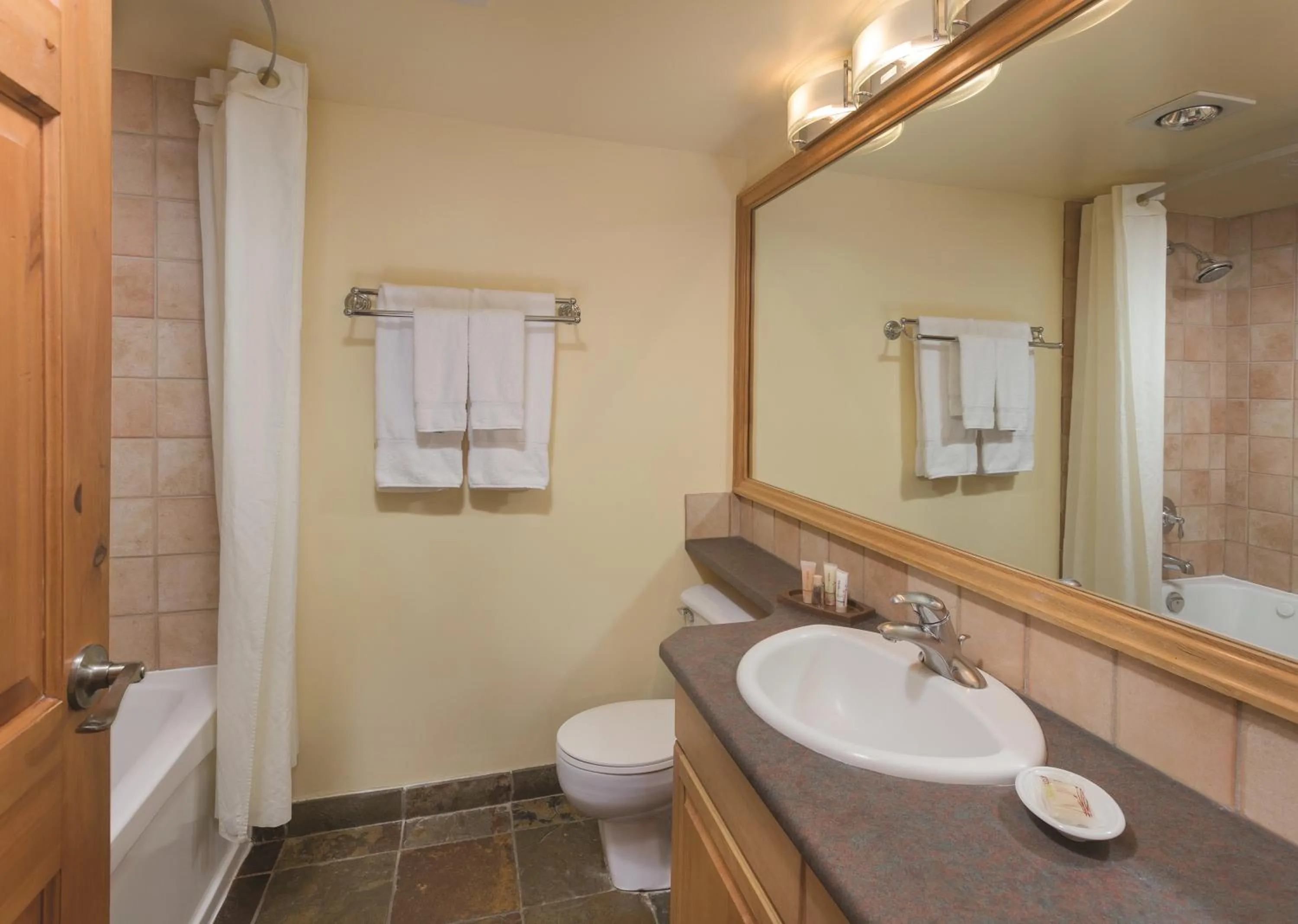 Shower in Mountainside Lodge