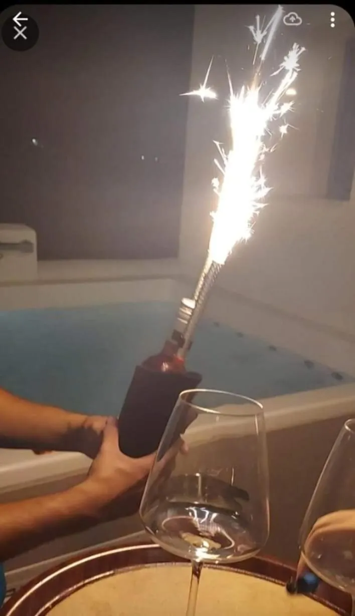 Hot Tub in Narciso Thassos Luxury Suites