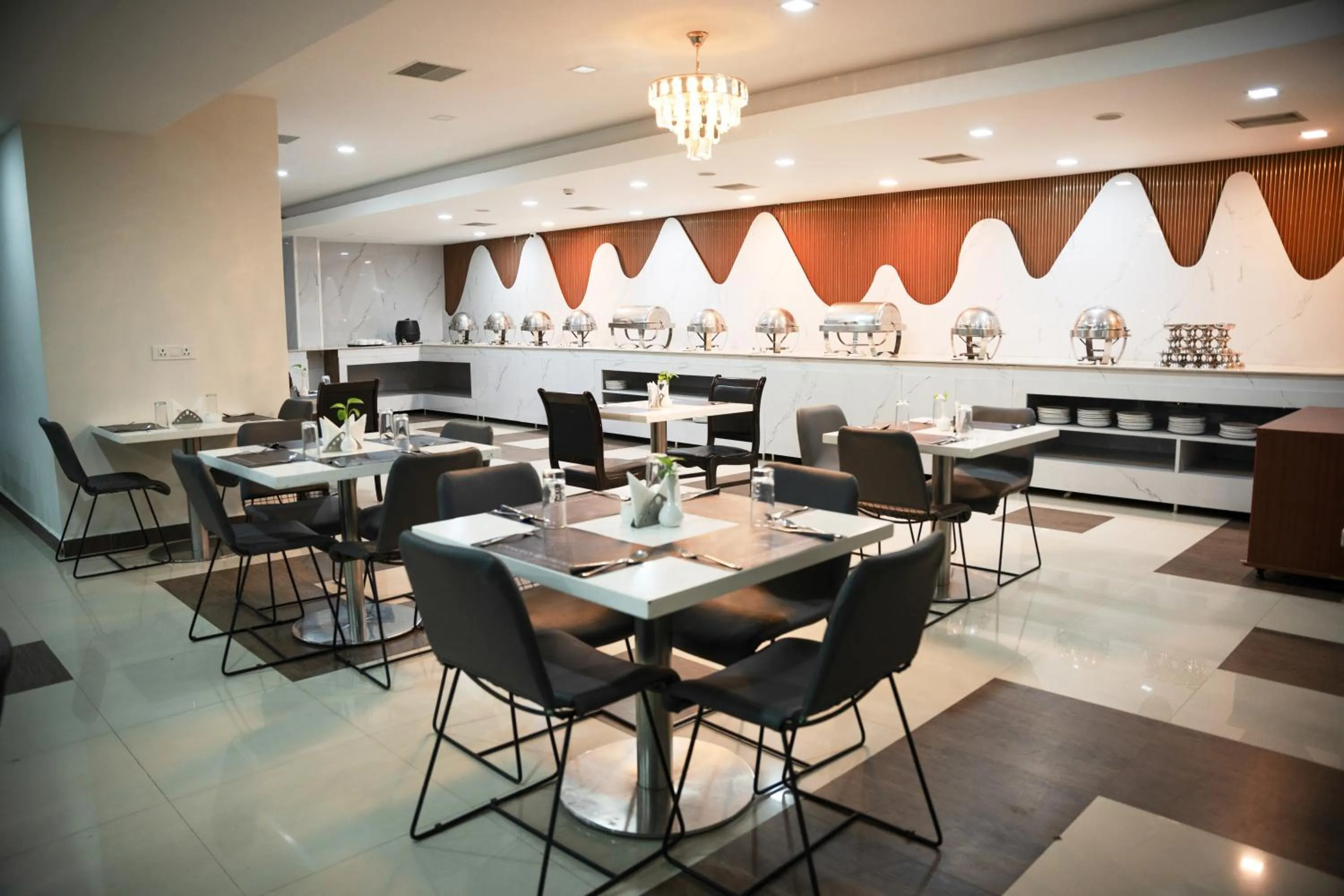 Restaurant/places to eat in Heritage Residency By Lemongrove Hospitality