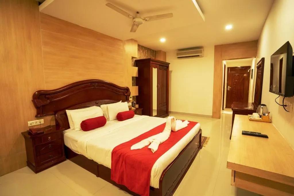 Photo of the whole room, Bed in Heritage Residency By Lemongrove Hospitality