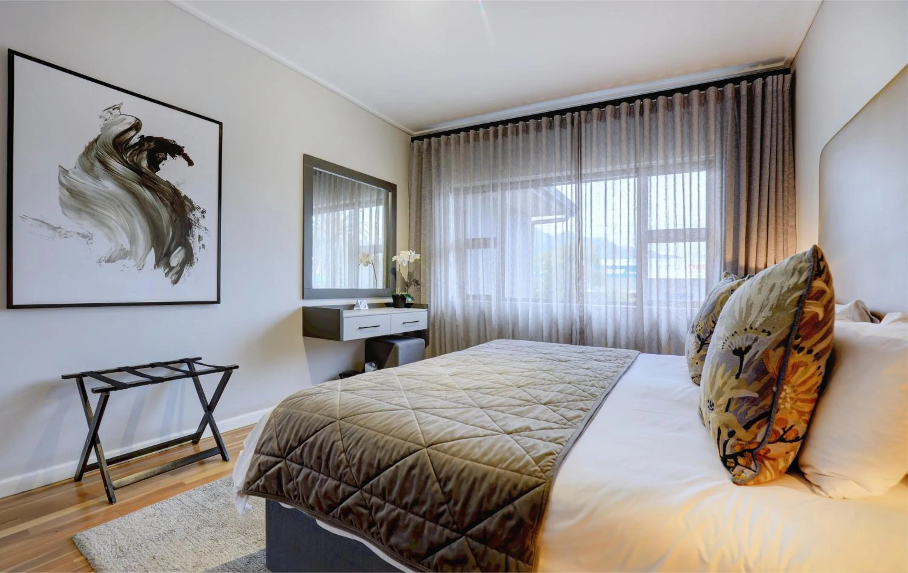Standard Apartment in Harvil House